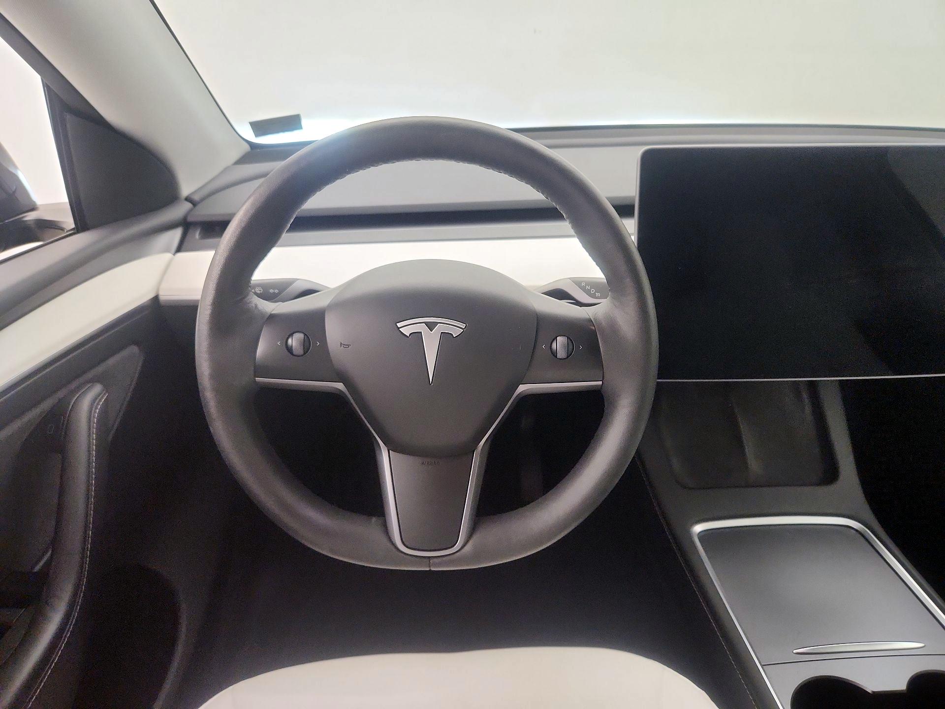 Thumbnail: 2023 Tesla Model Y - 10