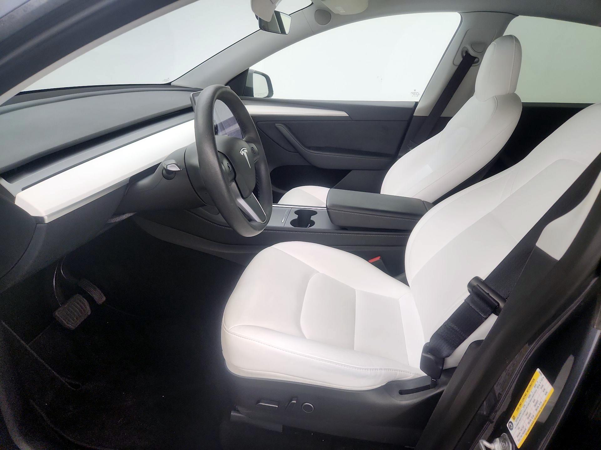 Thumbnail: 2023 Tesla Model Y - 11