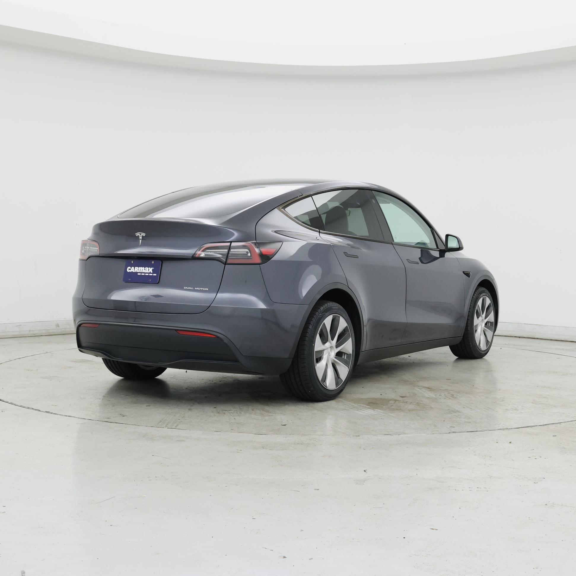 Thumbnail: 2023 Tesla Model Y - 8