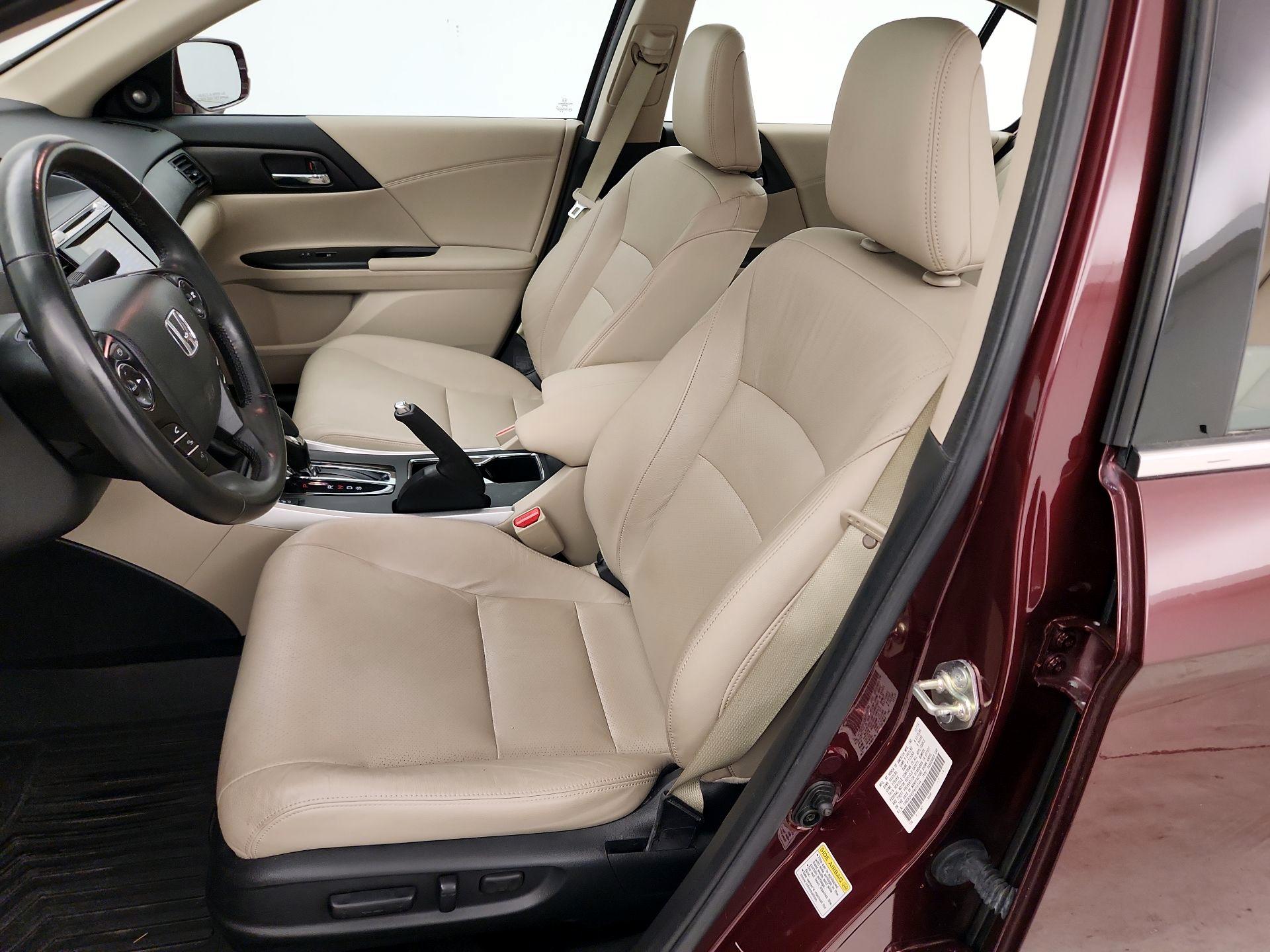 Thumbnail: 2015 Honda Accord - 11