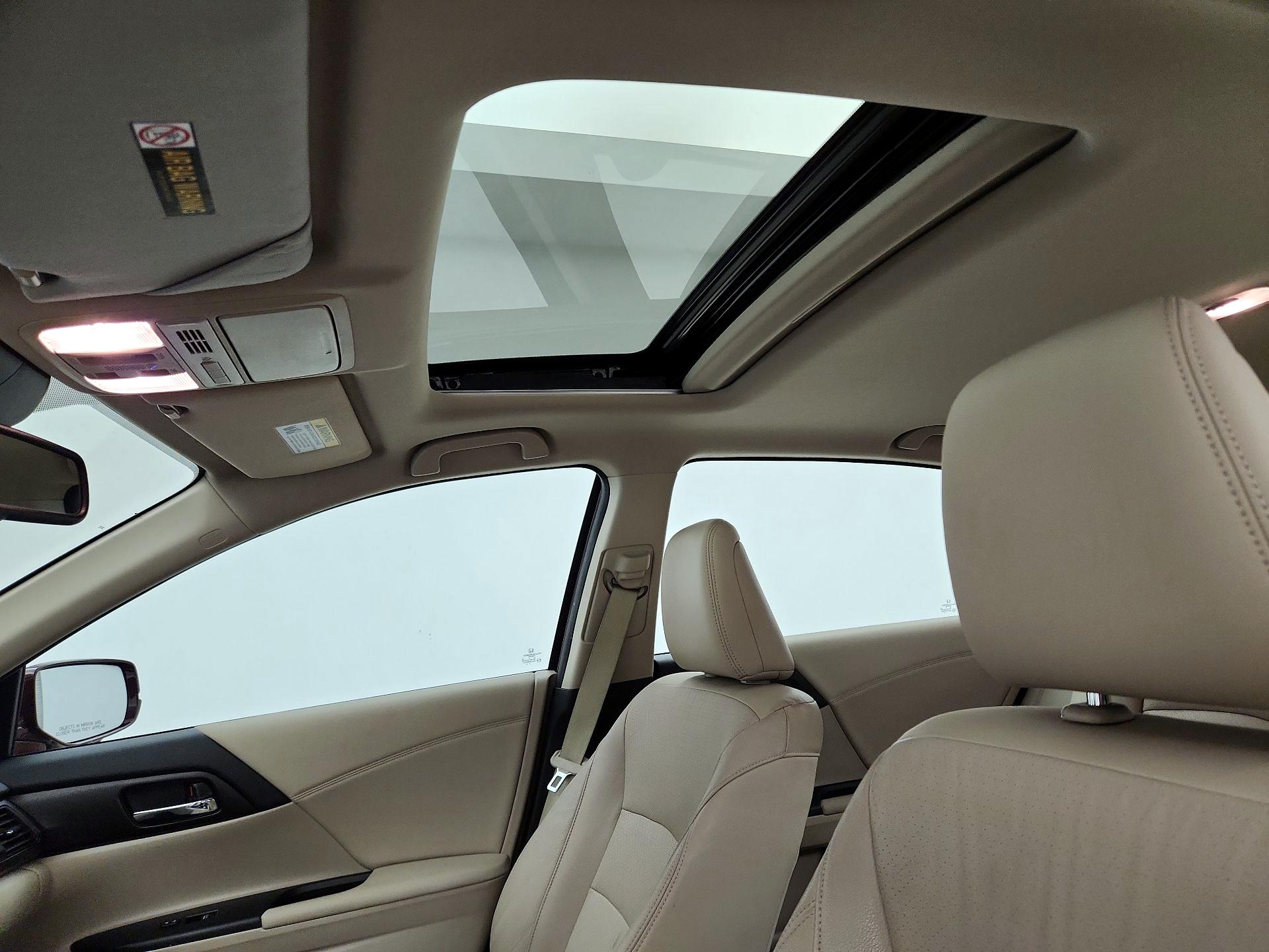 Thumbnail: 2015 Honda Accord - 20