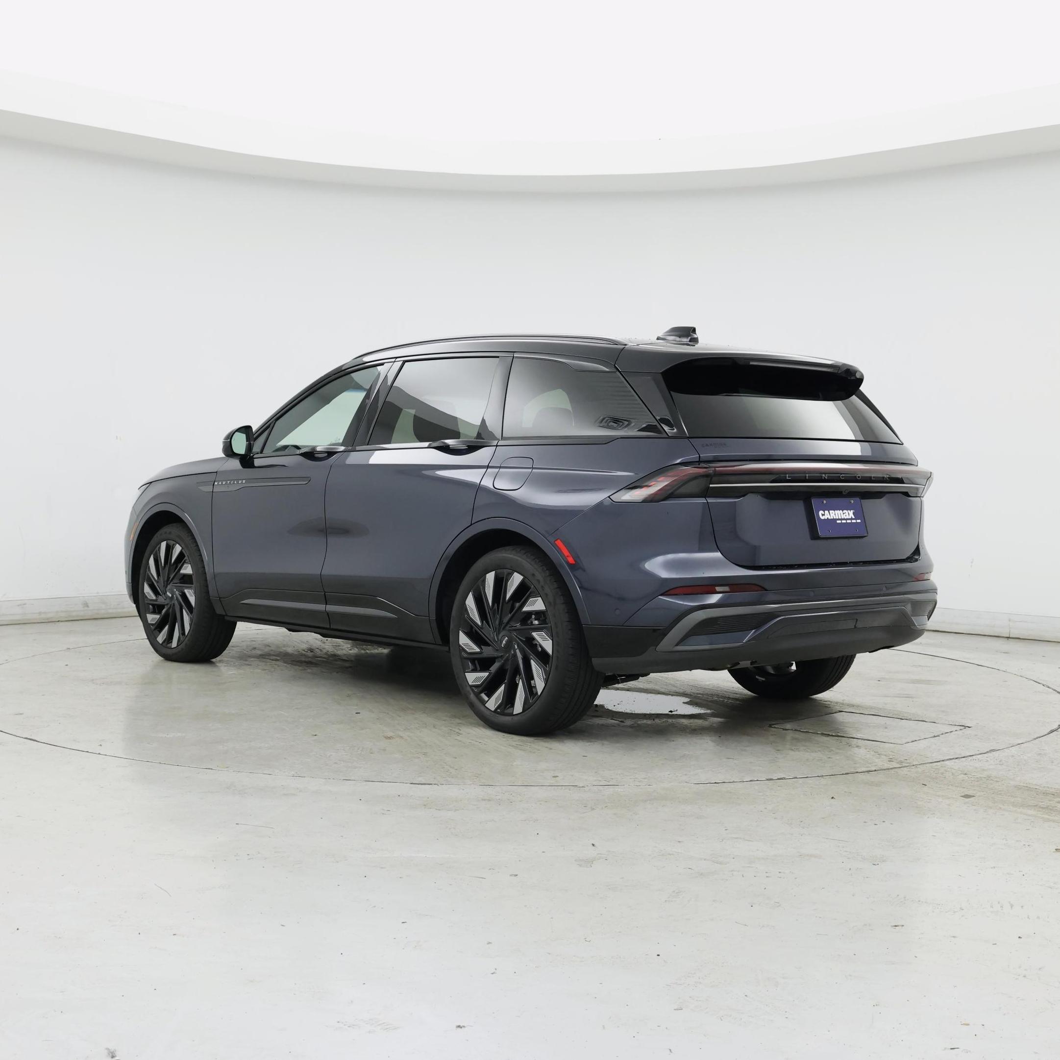 Thumbnail: 2024 Lincoln Nautilus - 2