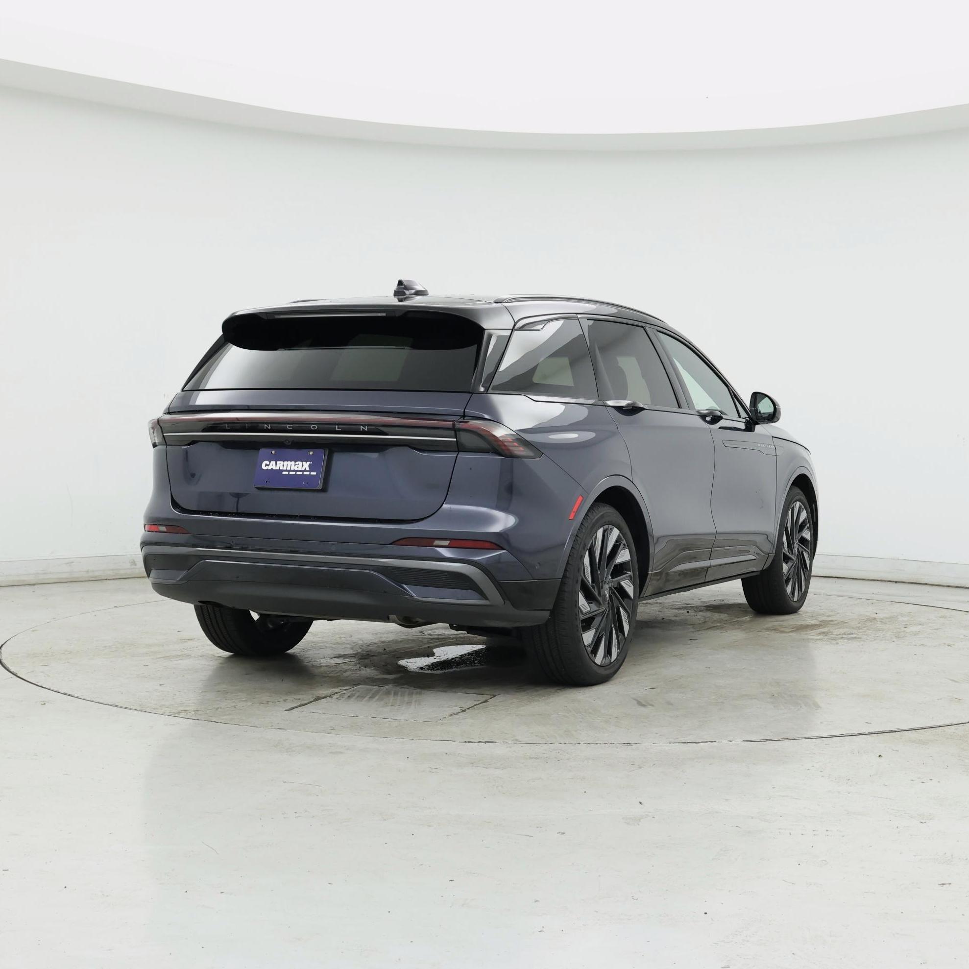 Thumbnail: 2024 Lincoln Nautilus - 8