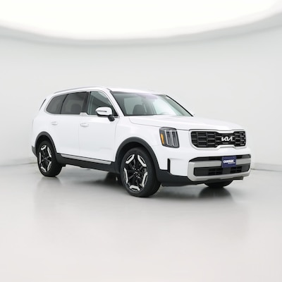 White 2023 Kia Telluride S