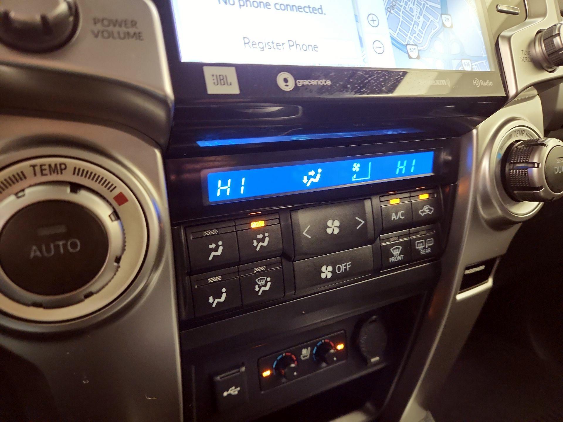 Thumbnail: 2022 Toyota 4Runner - 17