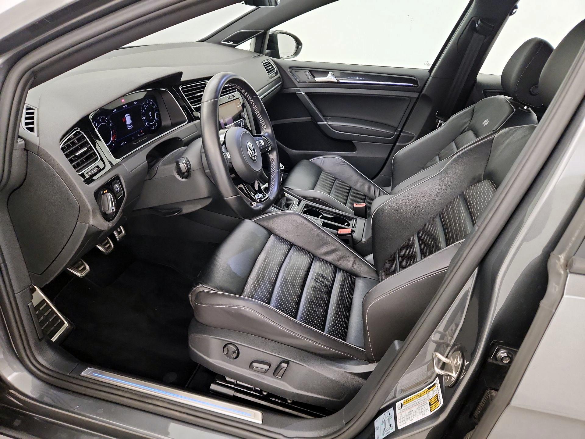 Thumbnail: 2018 Volkswagen Golf - 11