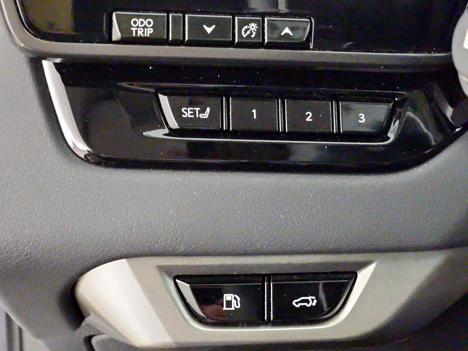 Thumbnail: 2023 Lexus RX - 13