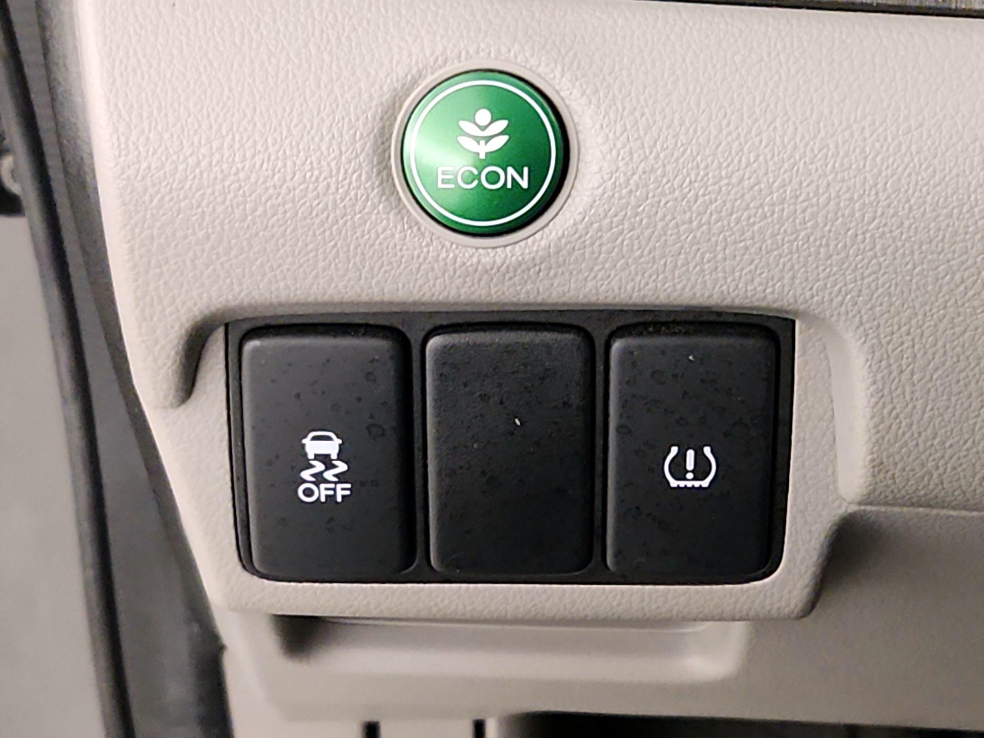 Thumbnail: 2014 Honda CR-V - 13