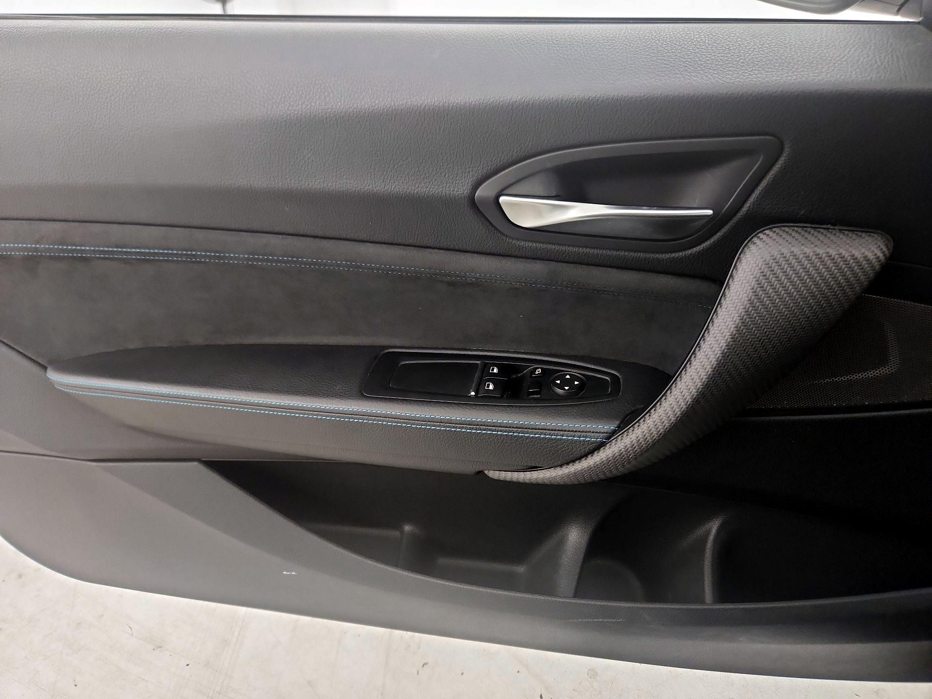 Thumbnail: 2018 BMW M2 - 12