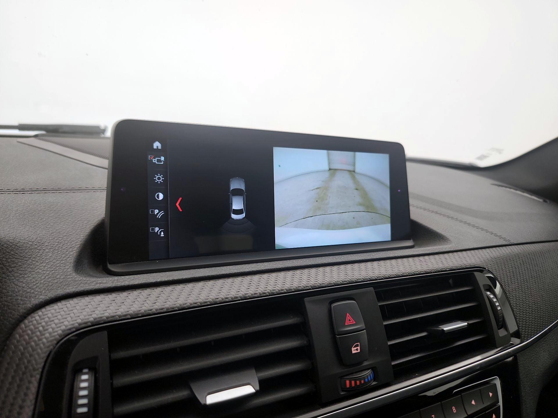 Thumbnail: 2018 BMW M2 - 15