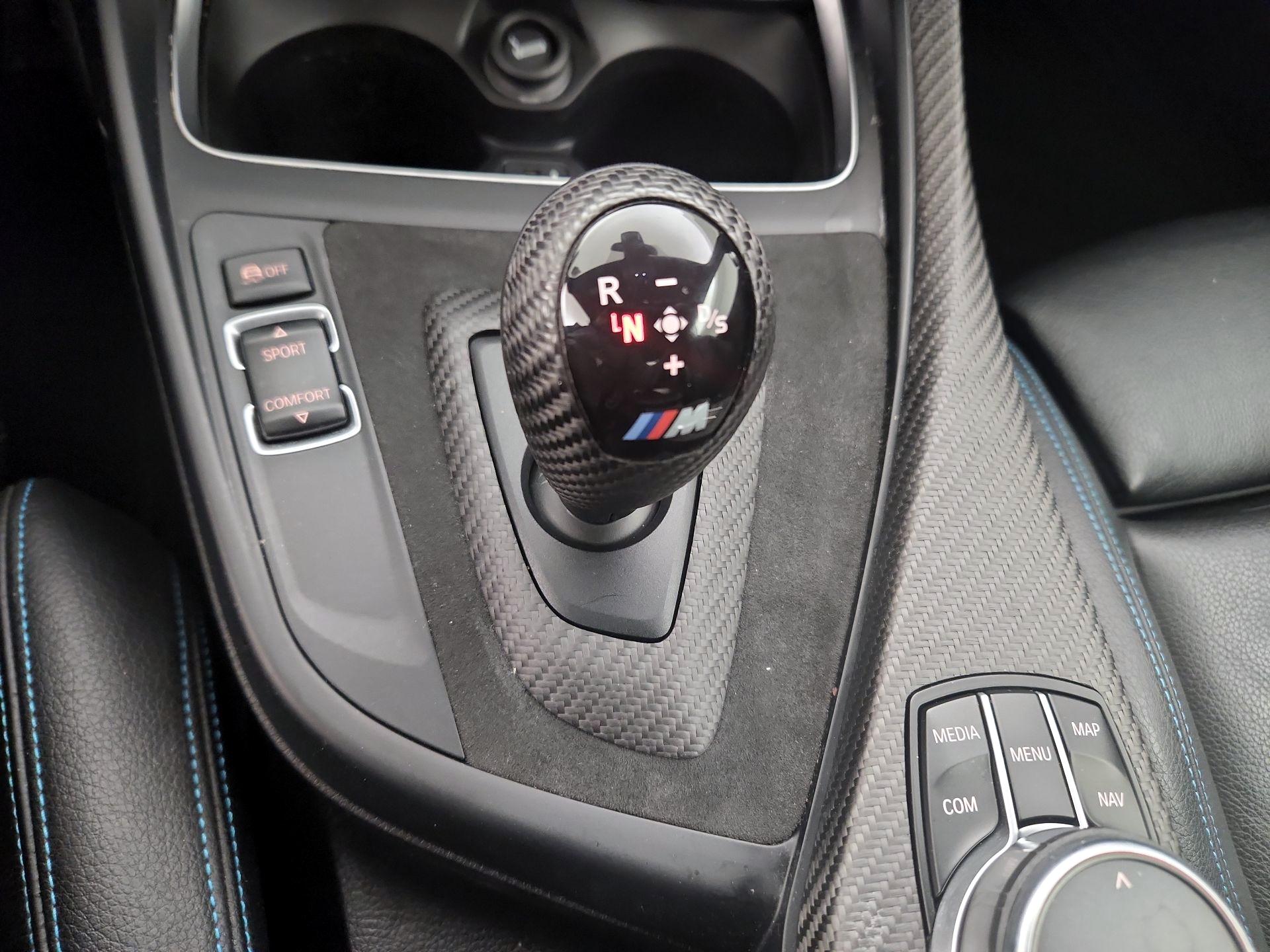 Thumbnail: 2018 BMW M2 - 18