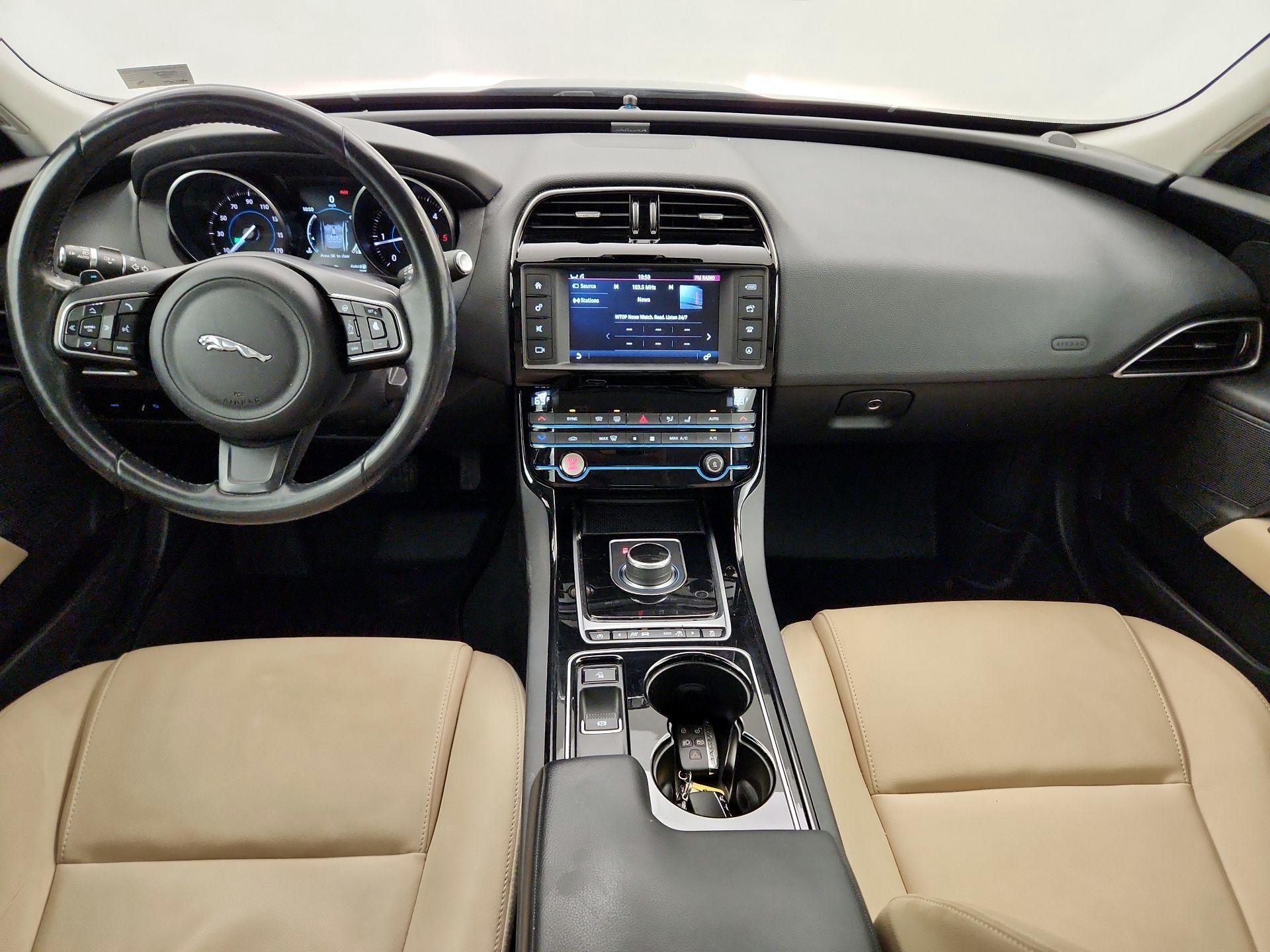 Thumbnail: 2017 Jaguar XE - 9