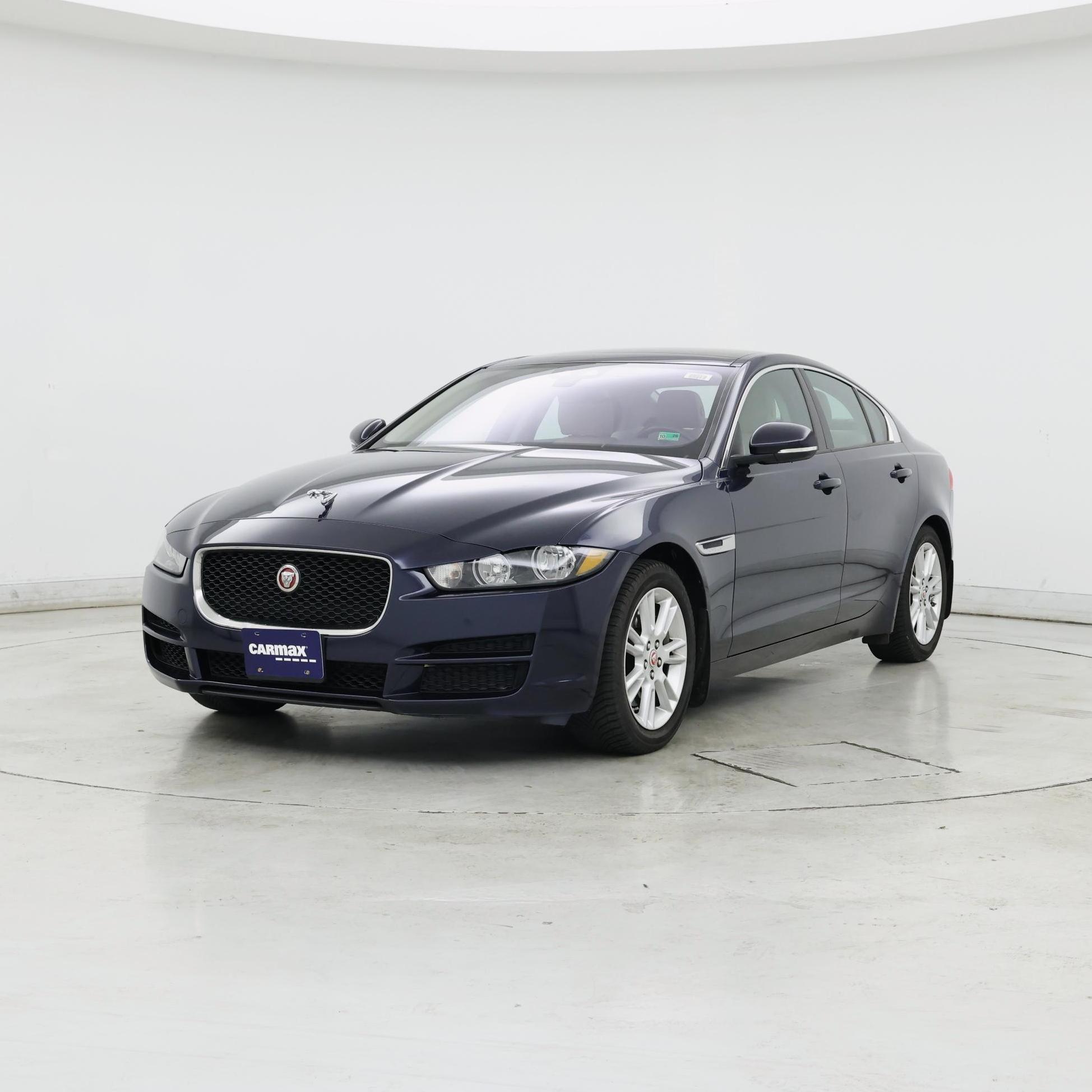 Thumbnail: 2017 Jaguar XE - 4