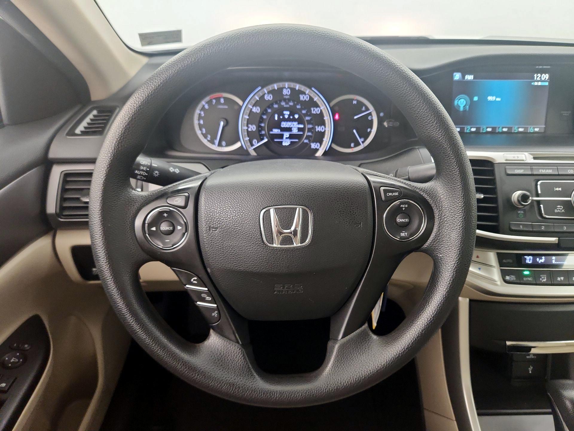 Thumbnail: 2015 Honda Accord - 10