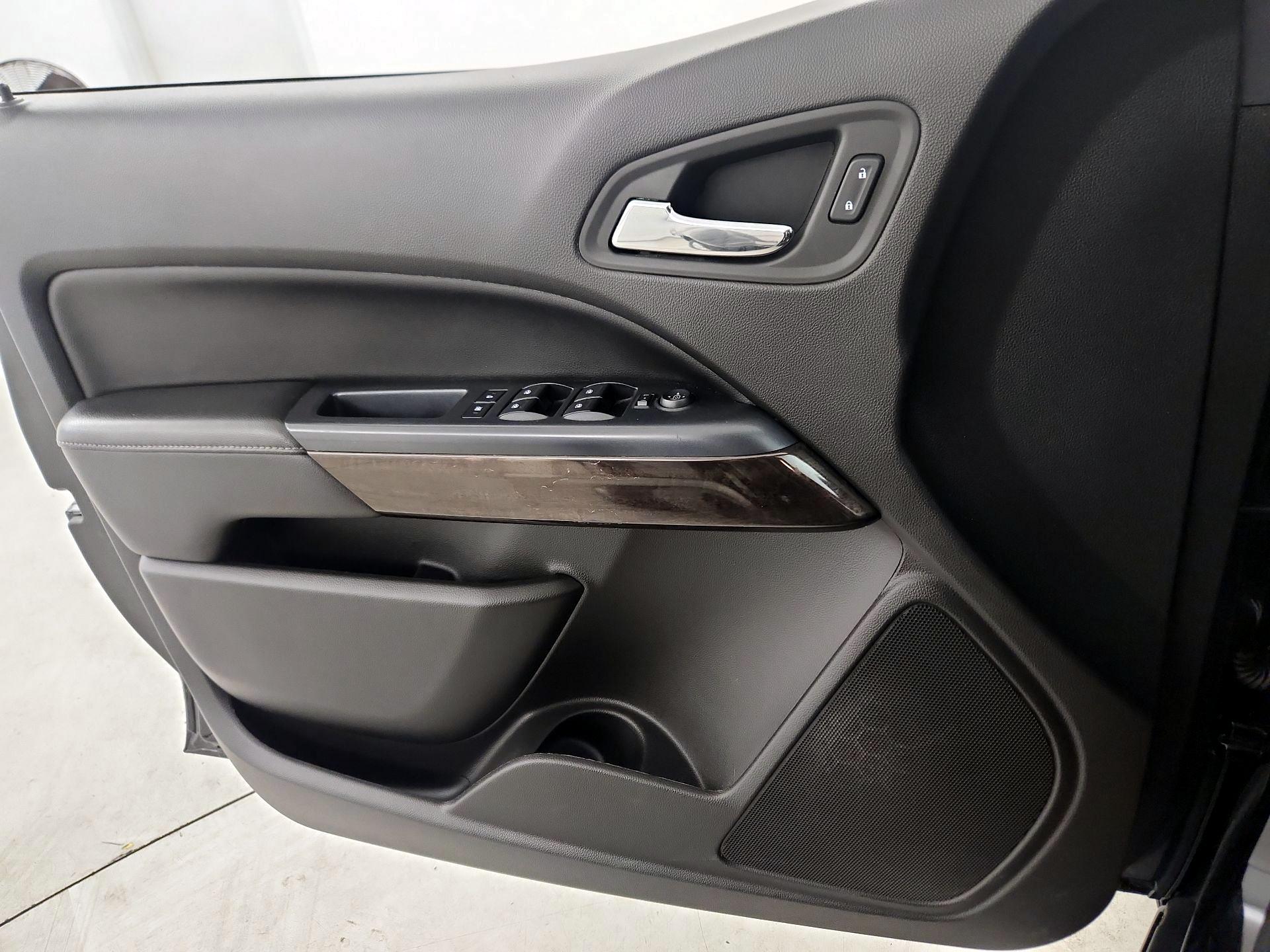 Thumbnail: 2016 GMC Canyon - 12