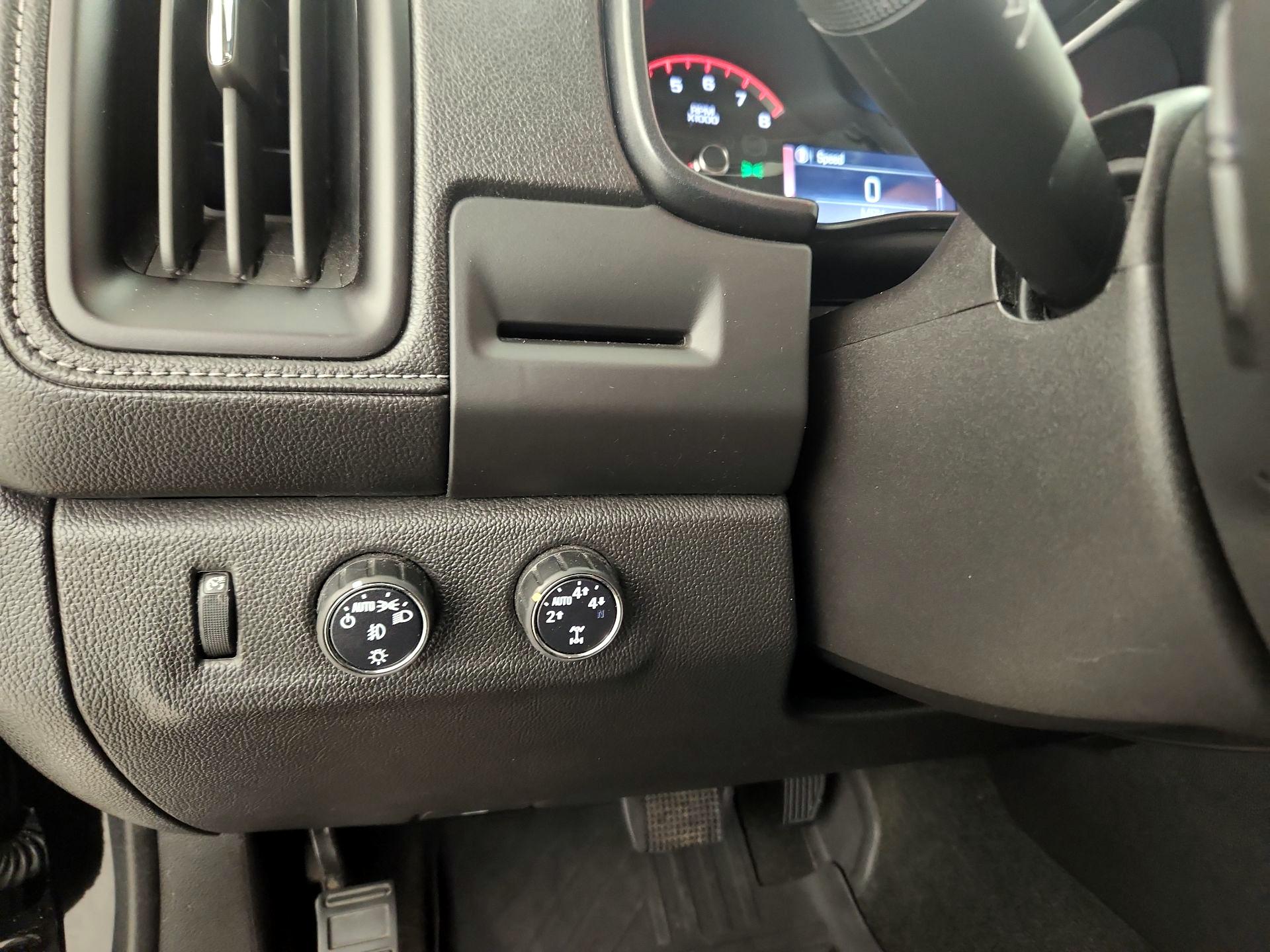 Thumbnail: 2016 GMC Canyon - 13