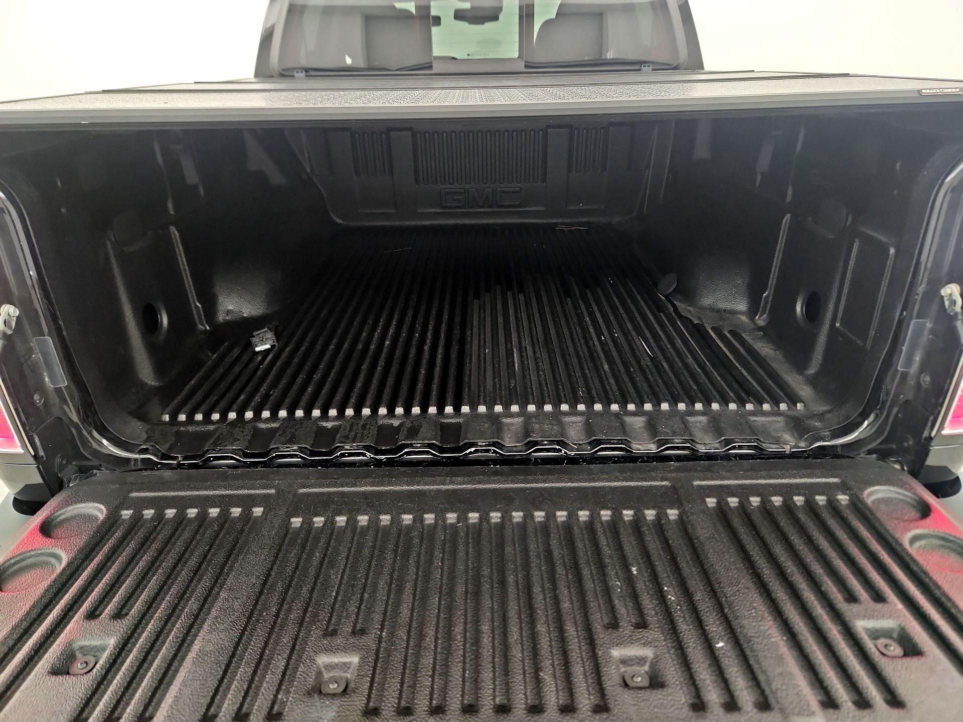 Thumbnail: 2016 GMC Canyon - 20