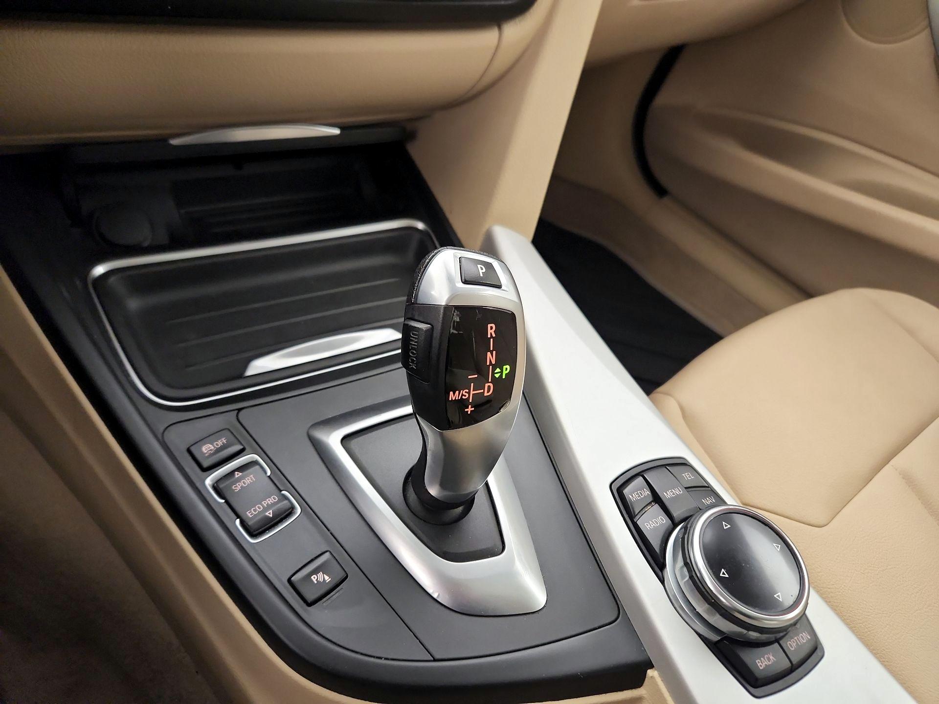 Thumbnail: 2014 BMW 3 Series - 18