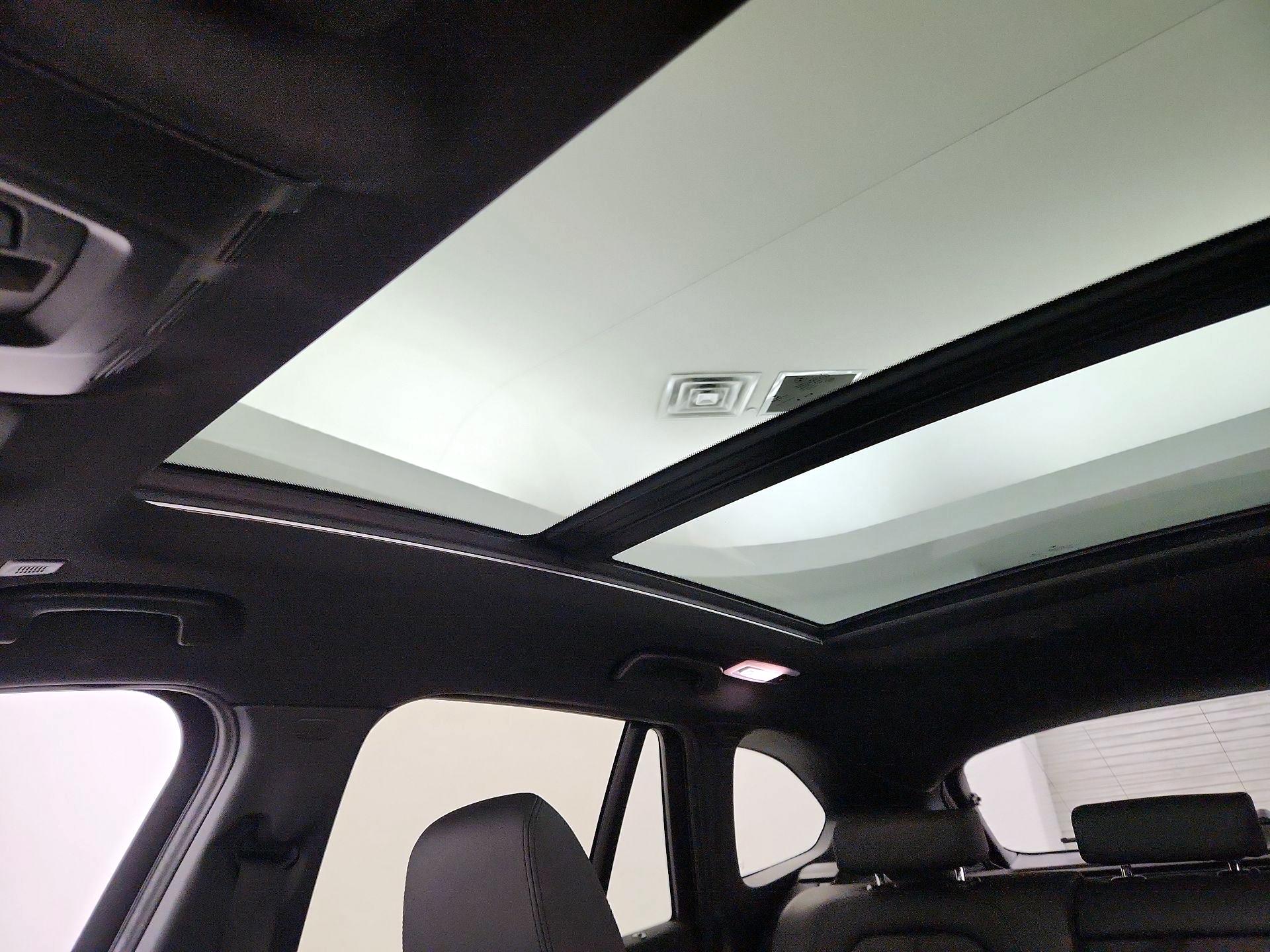 Thumbnail: 2018 BMW X1 - 20