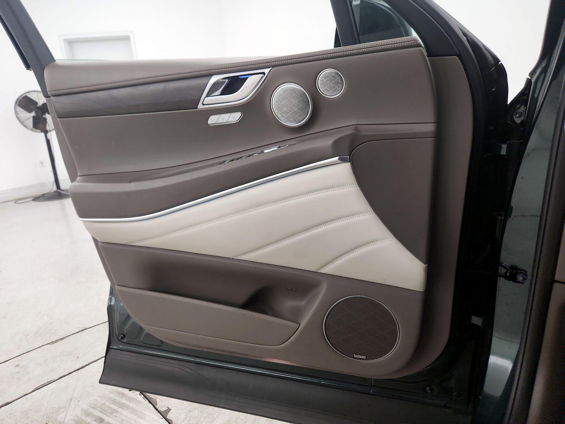 Thumbnail: 2022 Genesis GV80 - 12