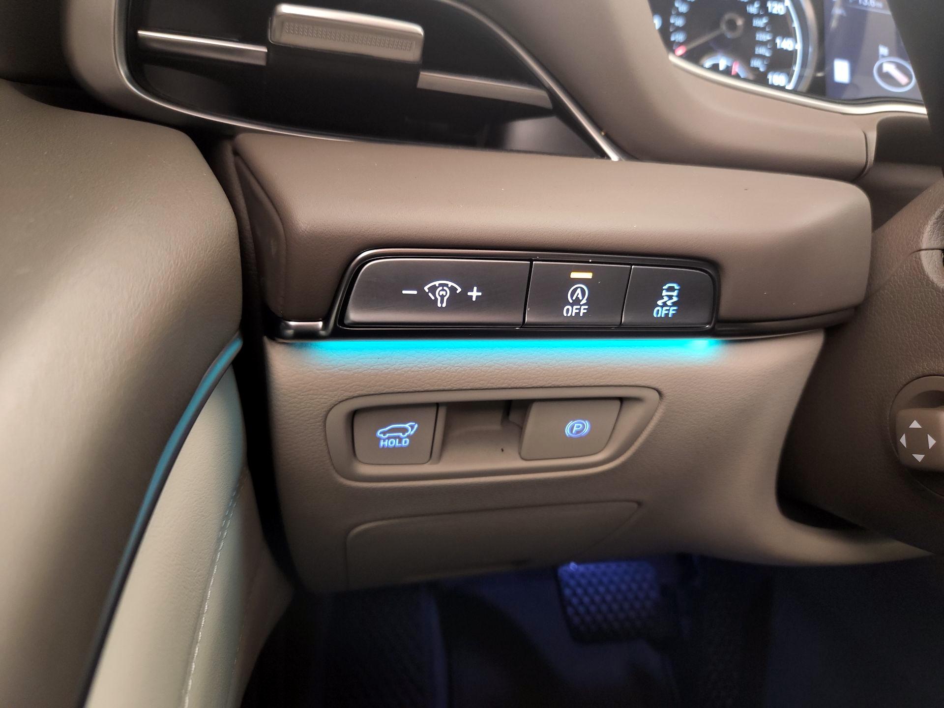 Thumbnail: 2022 Genesis GV80 - 13