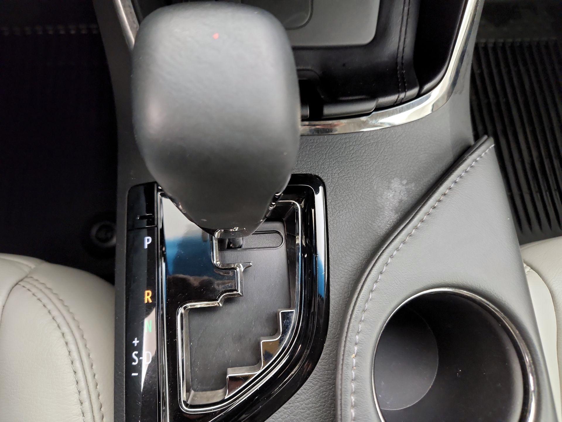 Thumbnail: 2017 Toyota Avalon - 17