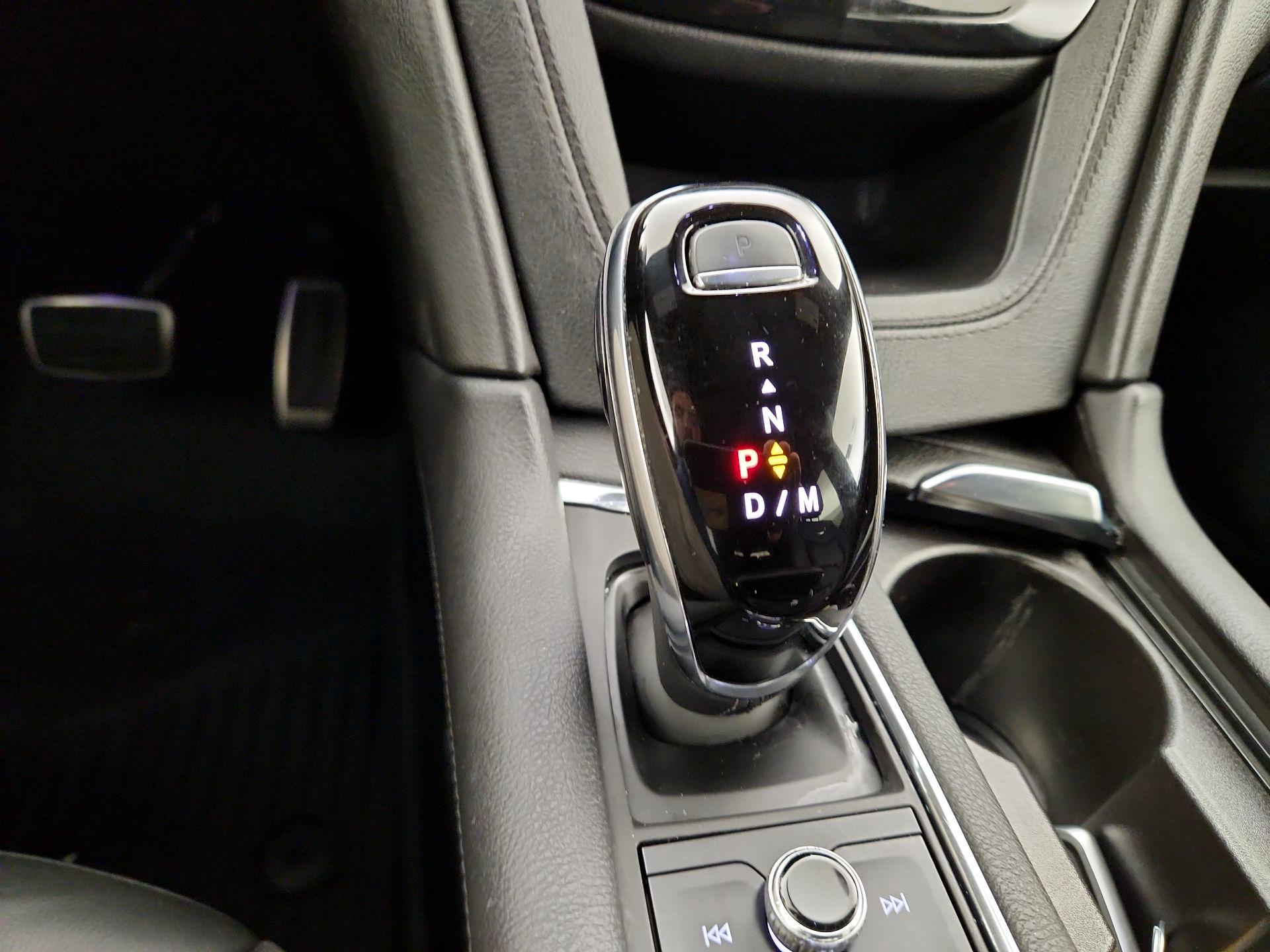 Thumbnail: 2020 Cadillac XT6 - 17