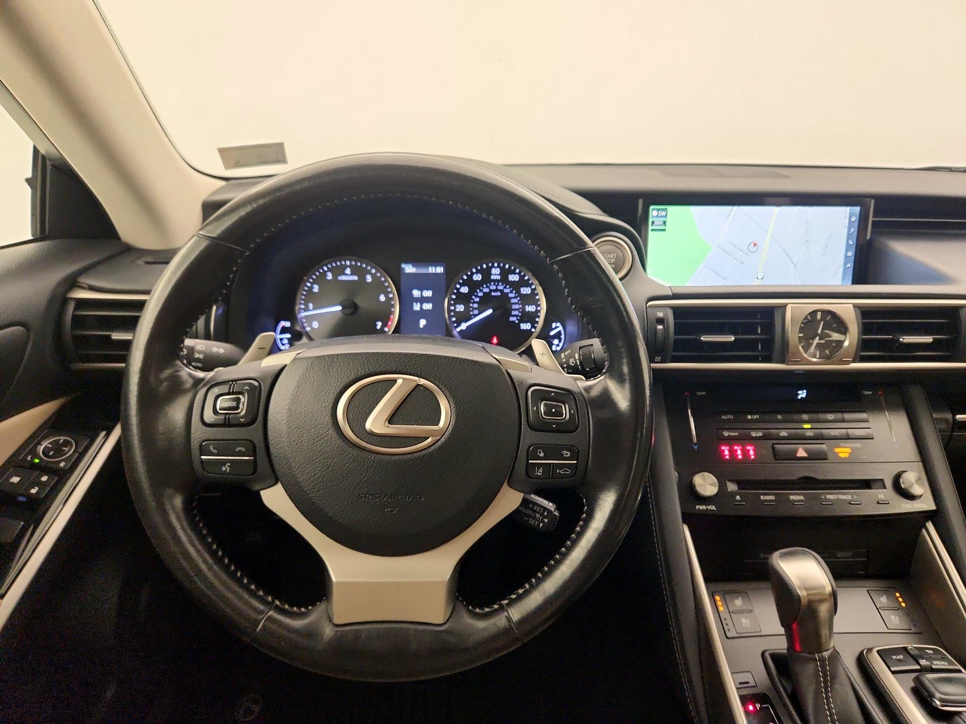 Thumbnail: 2017 Lexus IS - 10