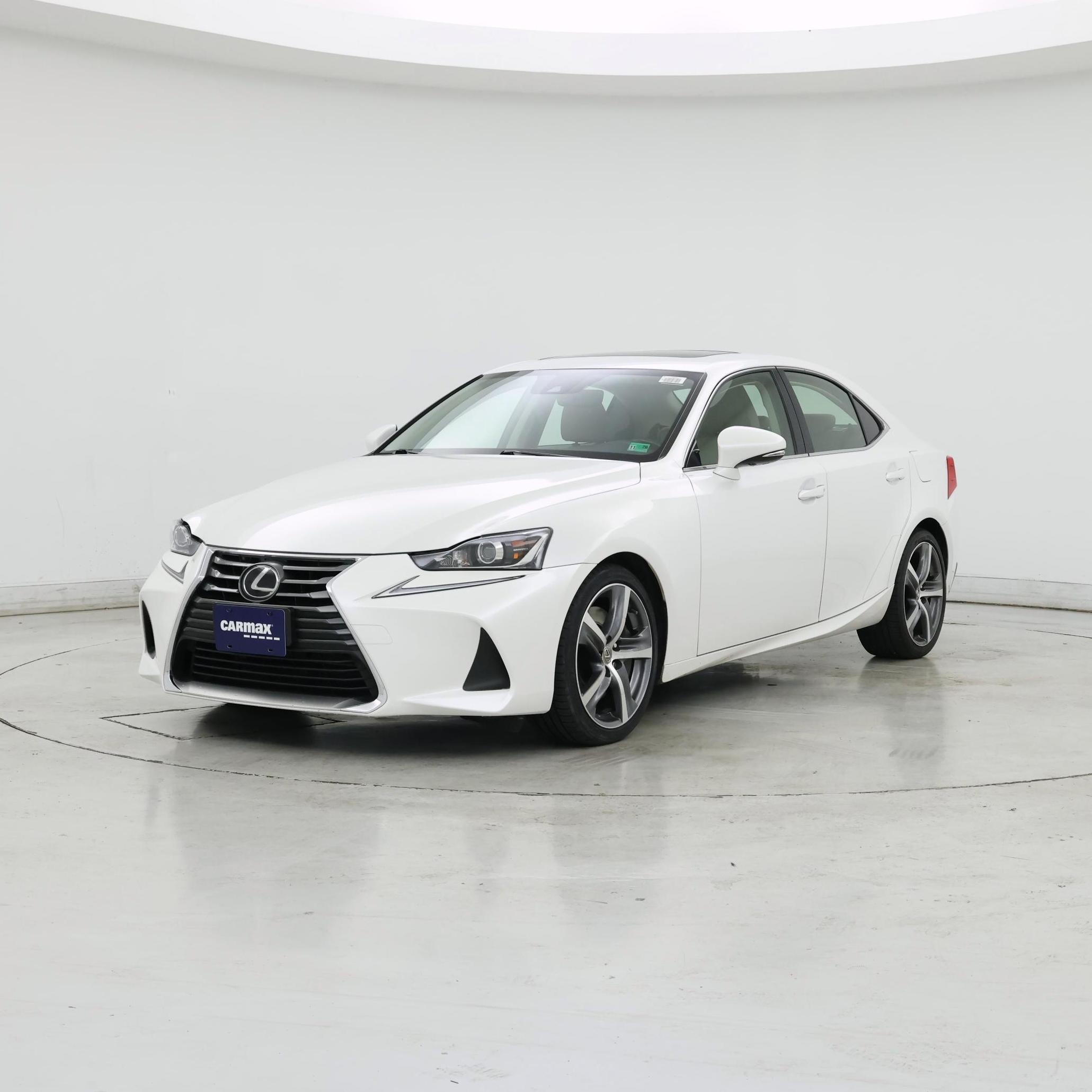 Thumbnail: 2017 Lexus IS - 4