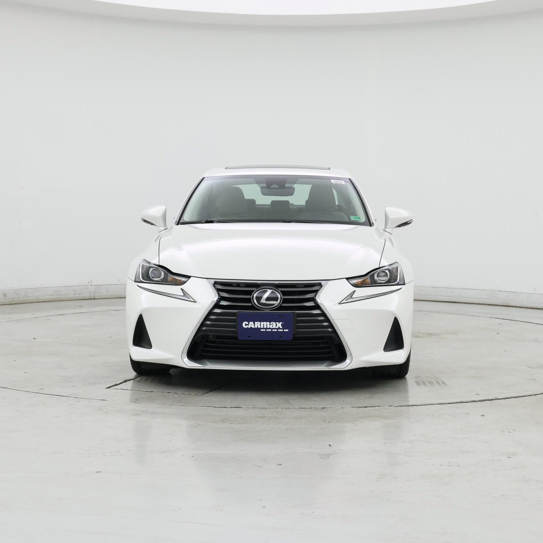 Thumbnail: 2017 Lexus IS - 5