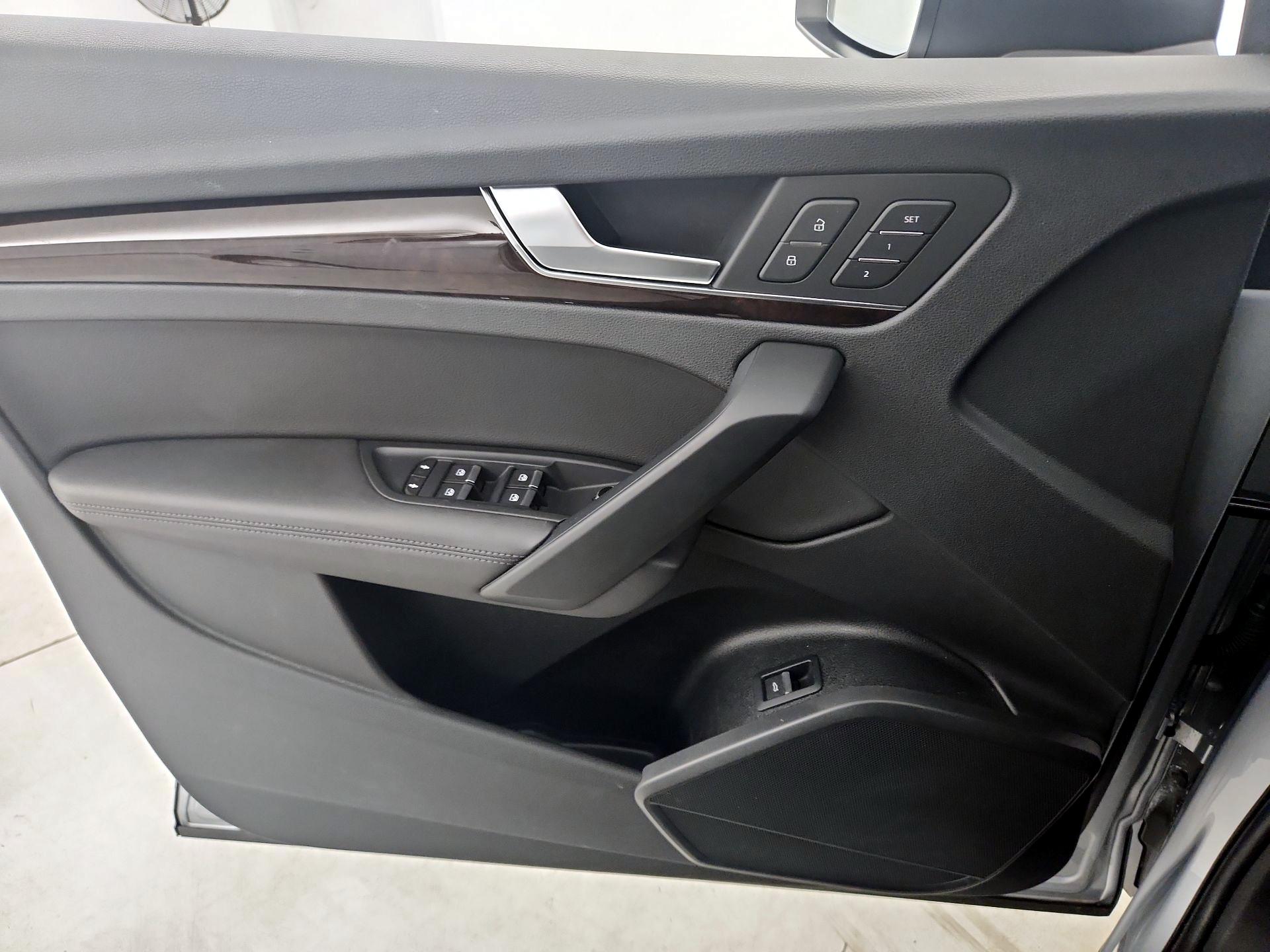 Thumbnail: 2019 Audi Q5 - 12