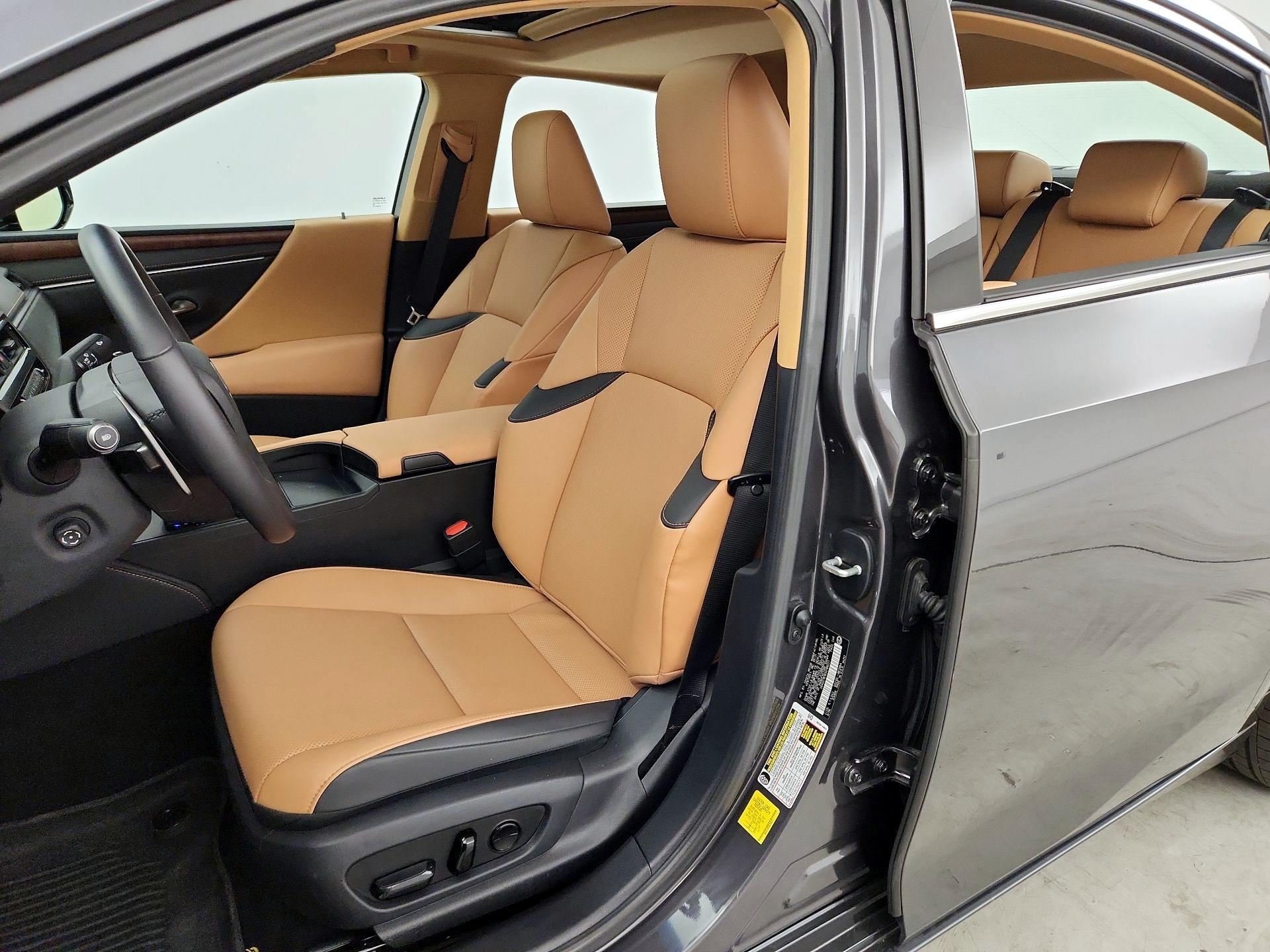 Thumbnail: 2025 Lexus ES - 11