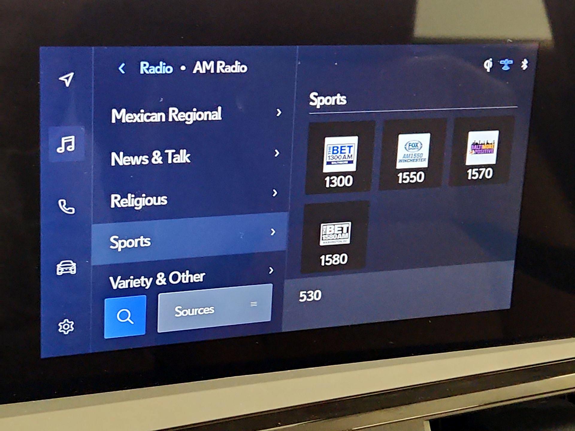 Thumbnail: 2025 Lexus ES - 16