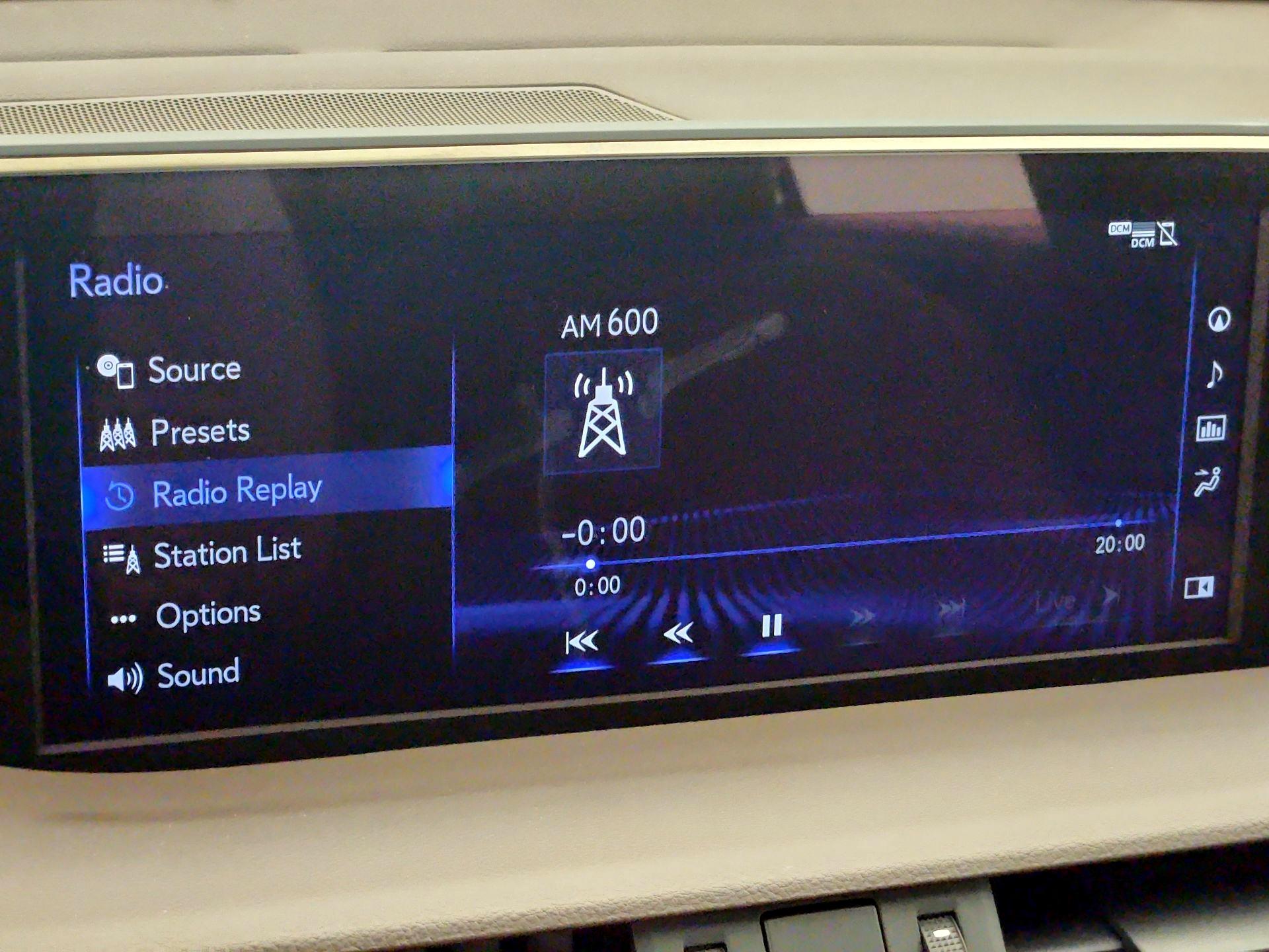 Thumbnail: 2019 Lexus ES - 16