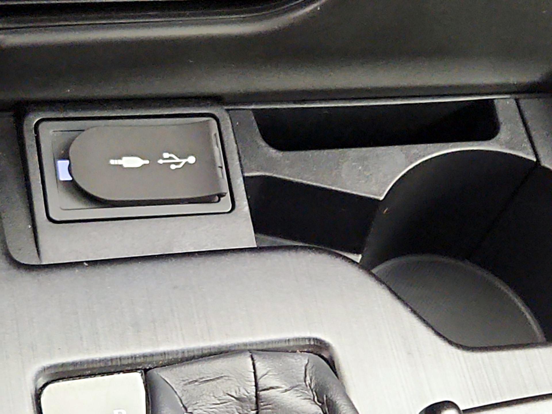 Thumbnail: 2019 Lexus ES - 19