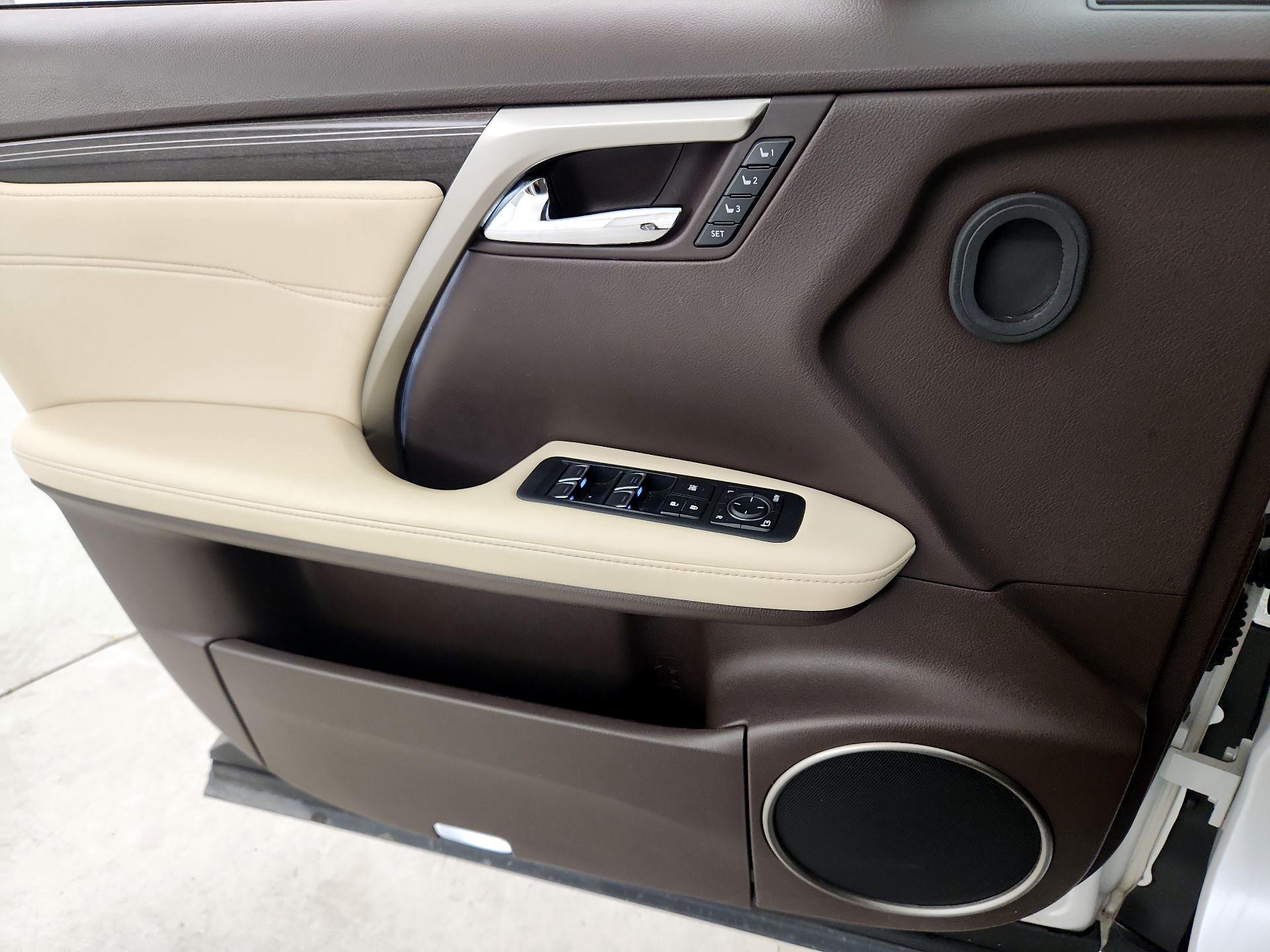 Thumbnail: 2018 Lexus RX - 12