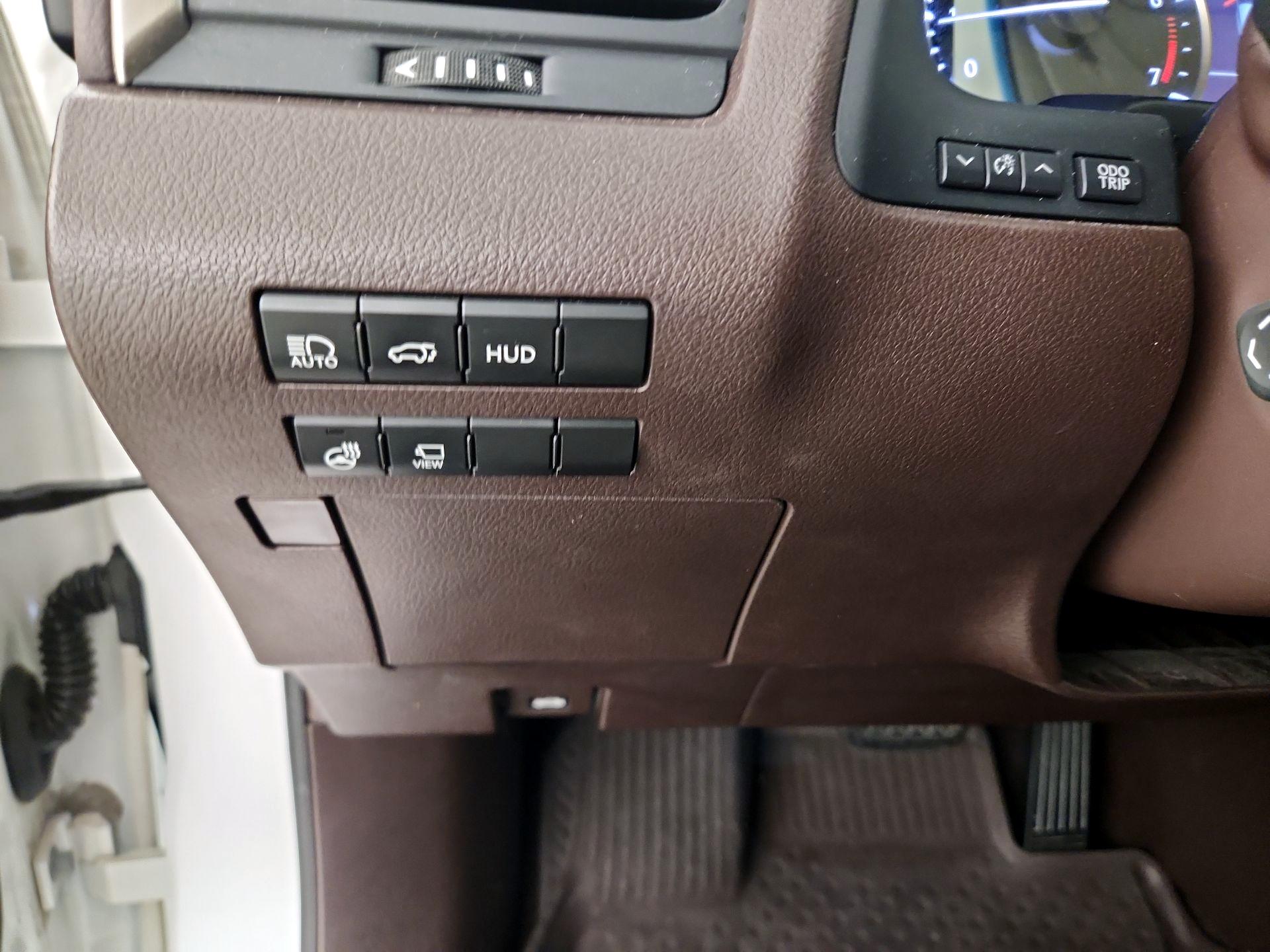 Thumbnail: 2018 Lexus RX - 13