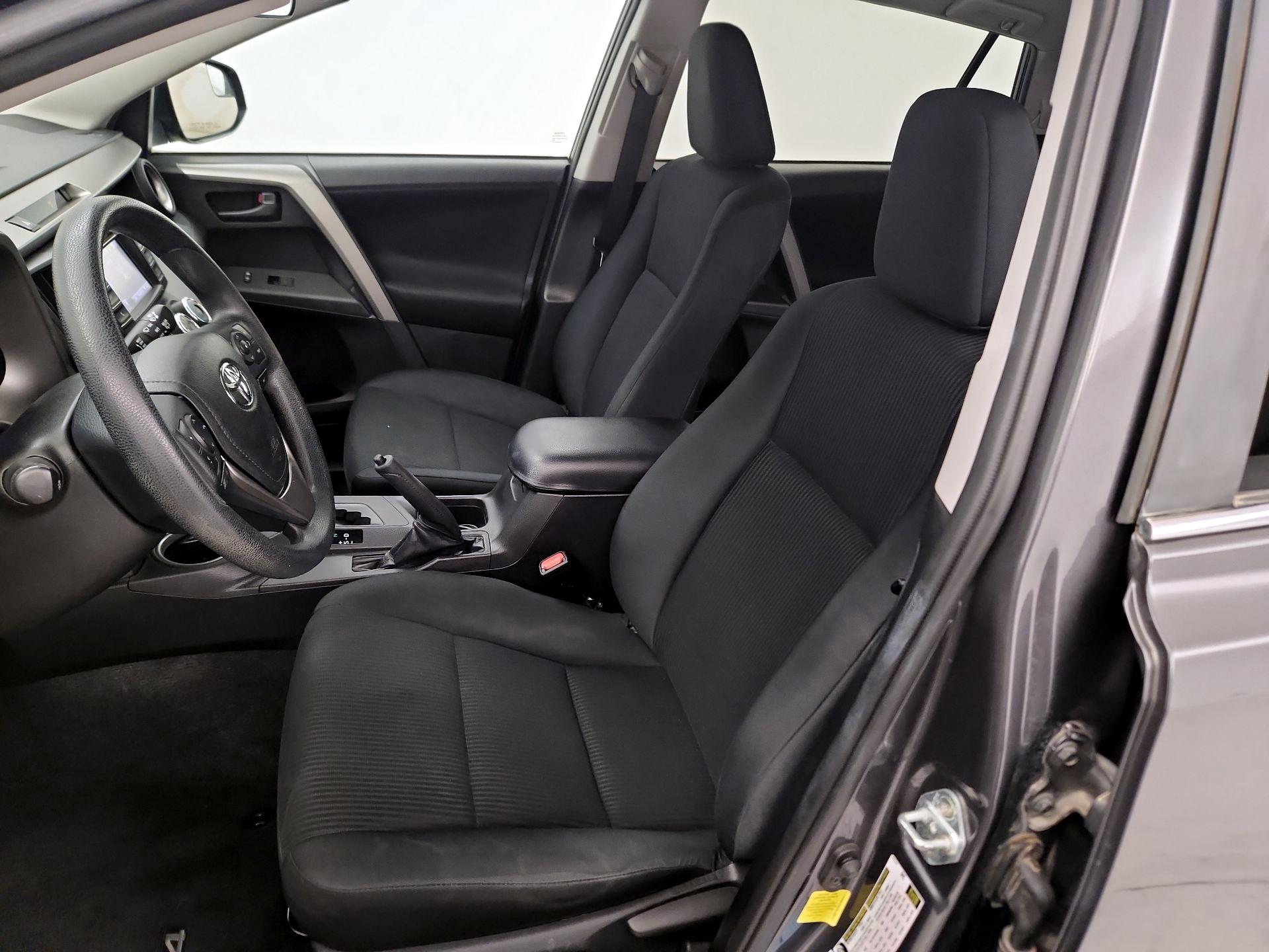 Thumbnail: 2017 Toyota RAV4 - 11