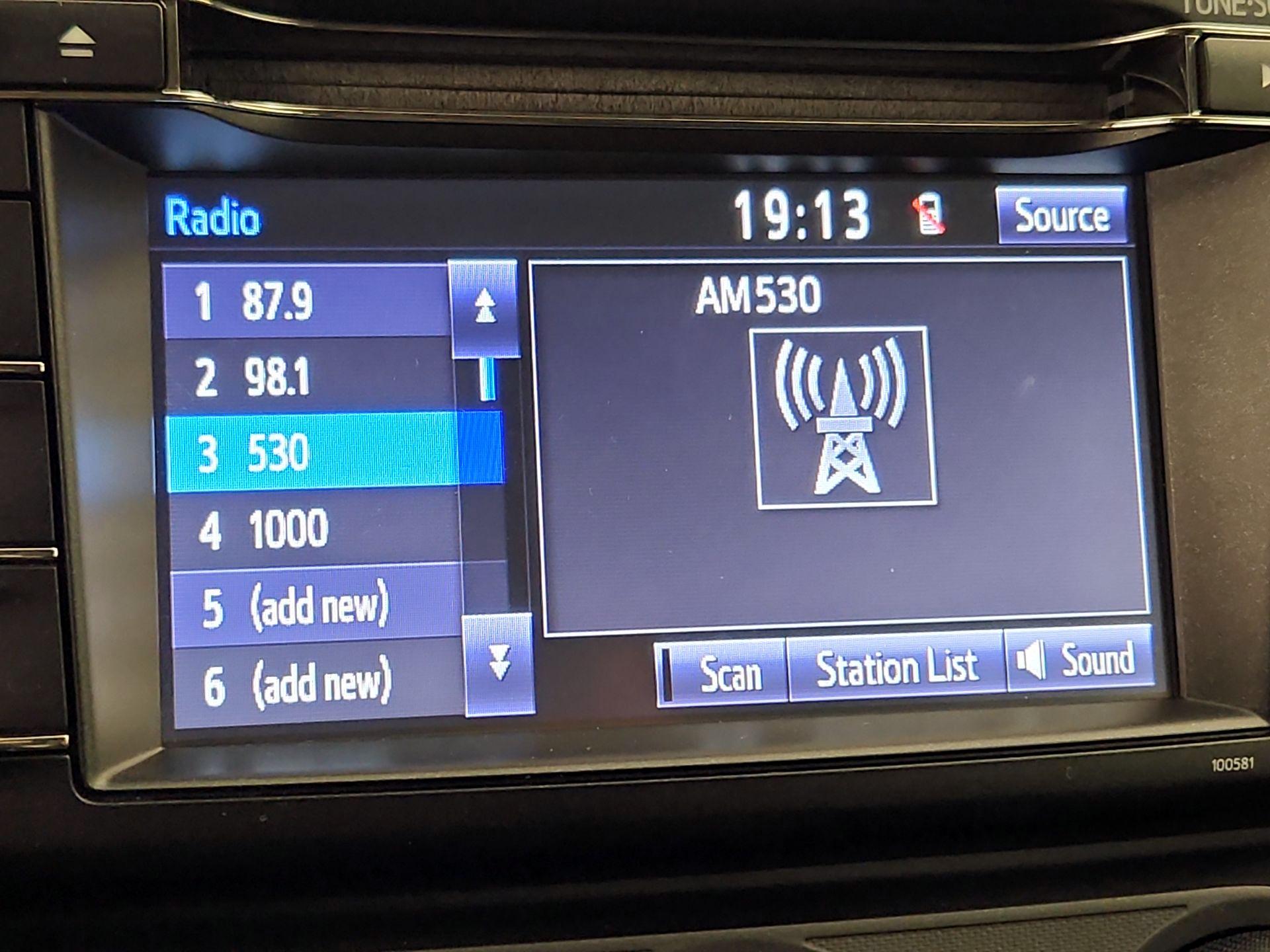 Thumbnail: 2017 Toyota RAV4 - 15