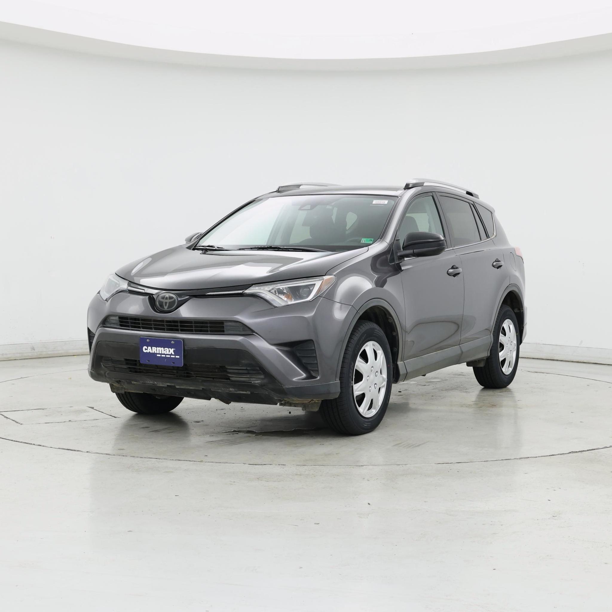 Thumbnail: 2017 Toyota RAV4 - 4