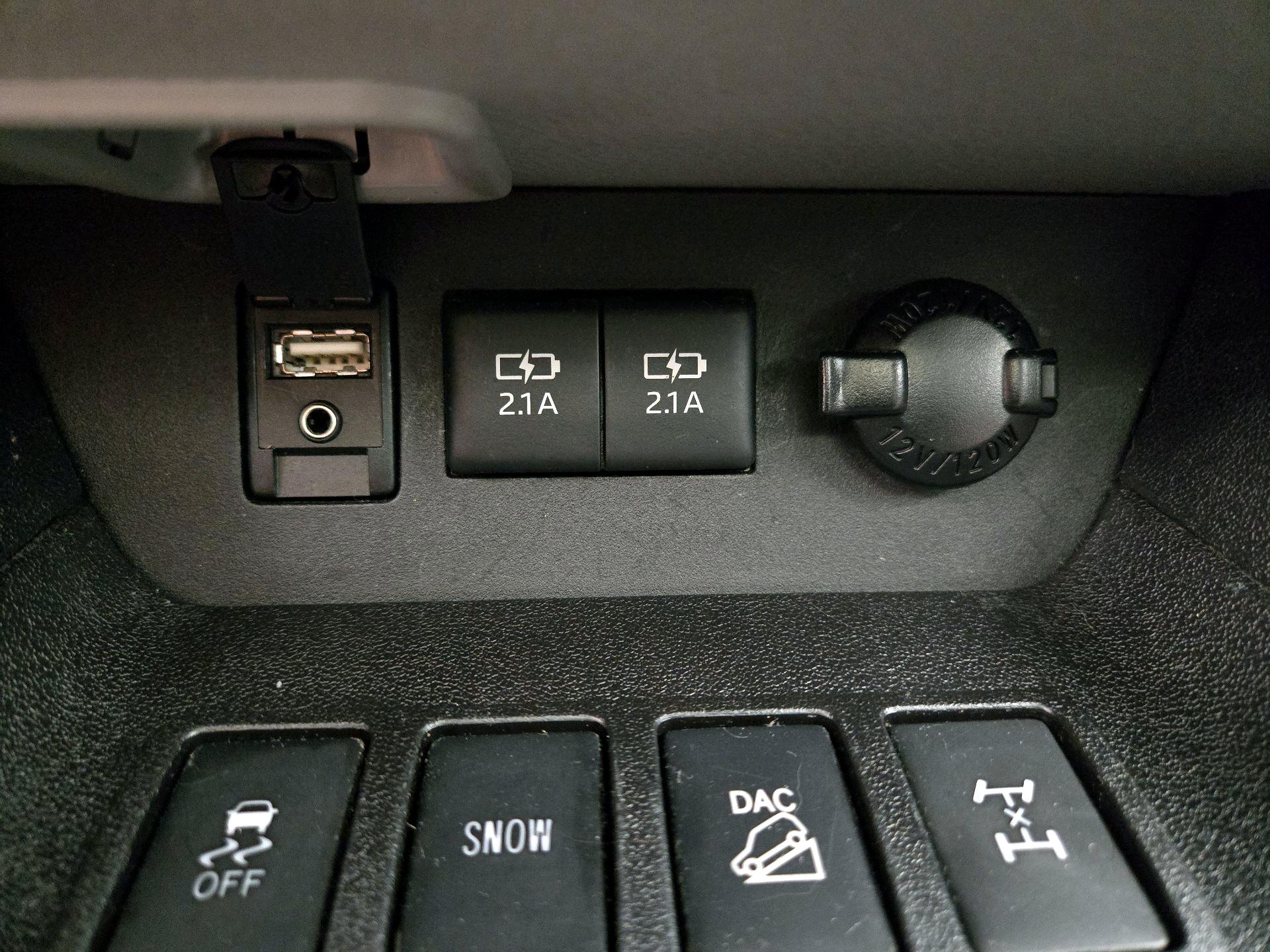 Thumbnail: 2017 Toyota Highlander - 18