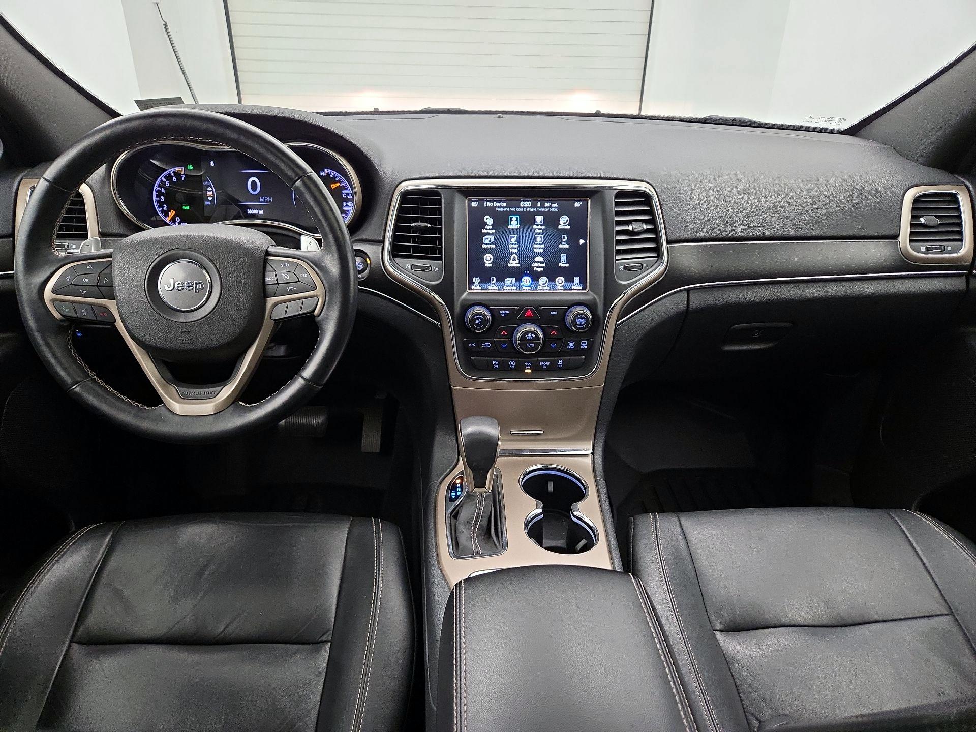 Thumbnail: 2017 Jeep Grand Cherokee - 9