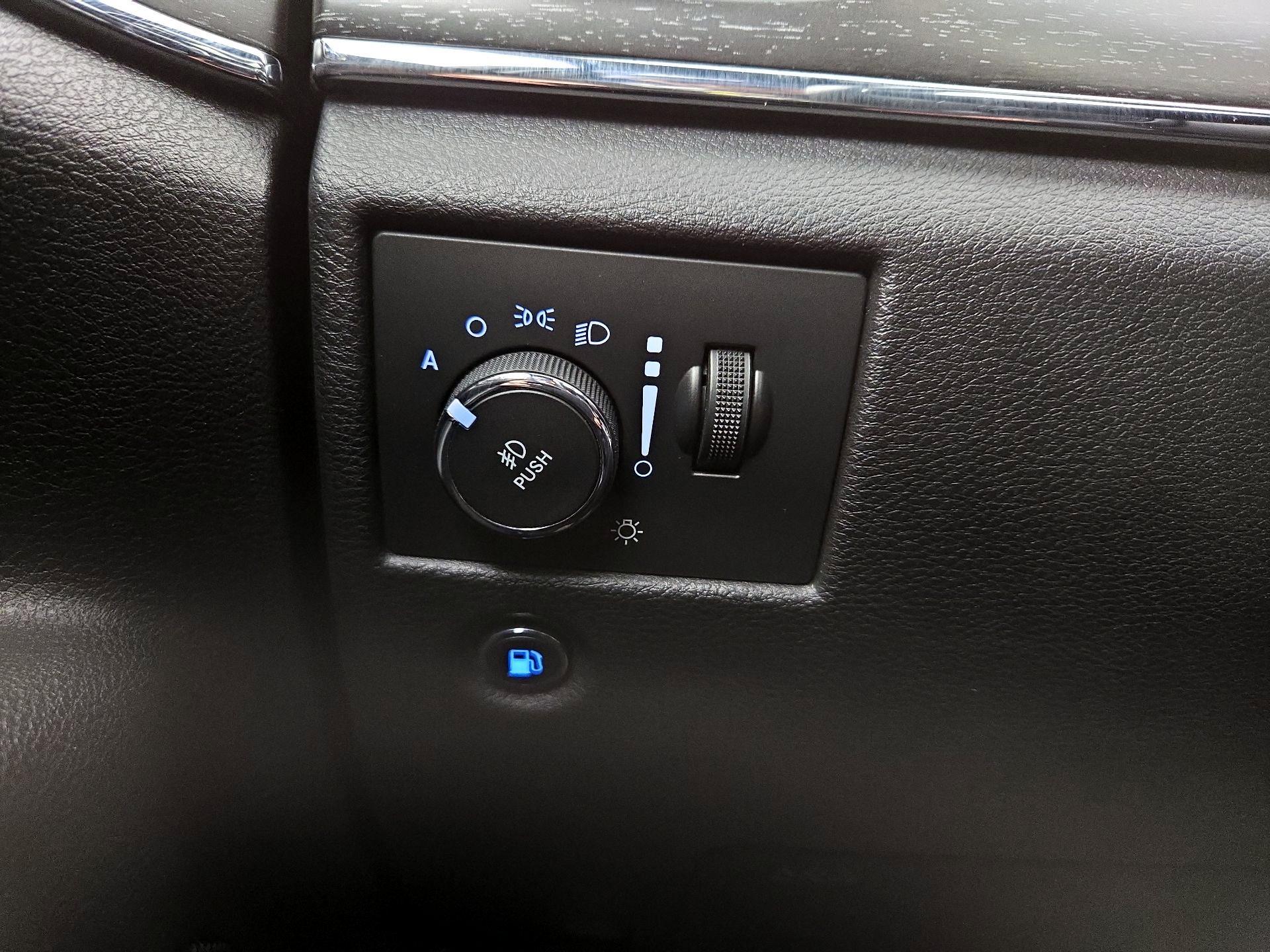 Thumbnail: 2017 Jeep Grand Cherokee - 13