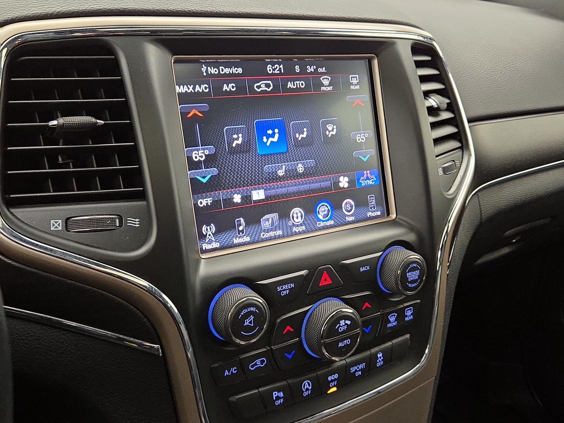 Thumbnail: 2017 Jeep Grand Cherokee - 17