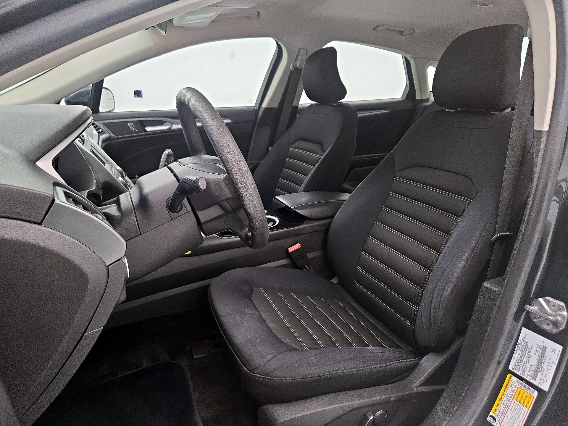 Thumbnail: 2015 Ford Fusion - 11