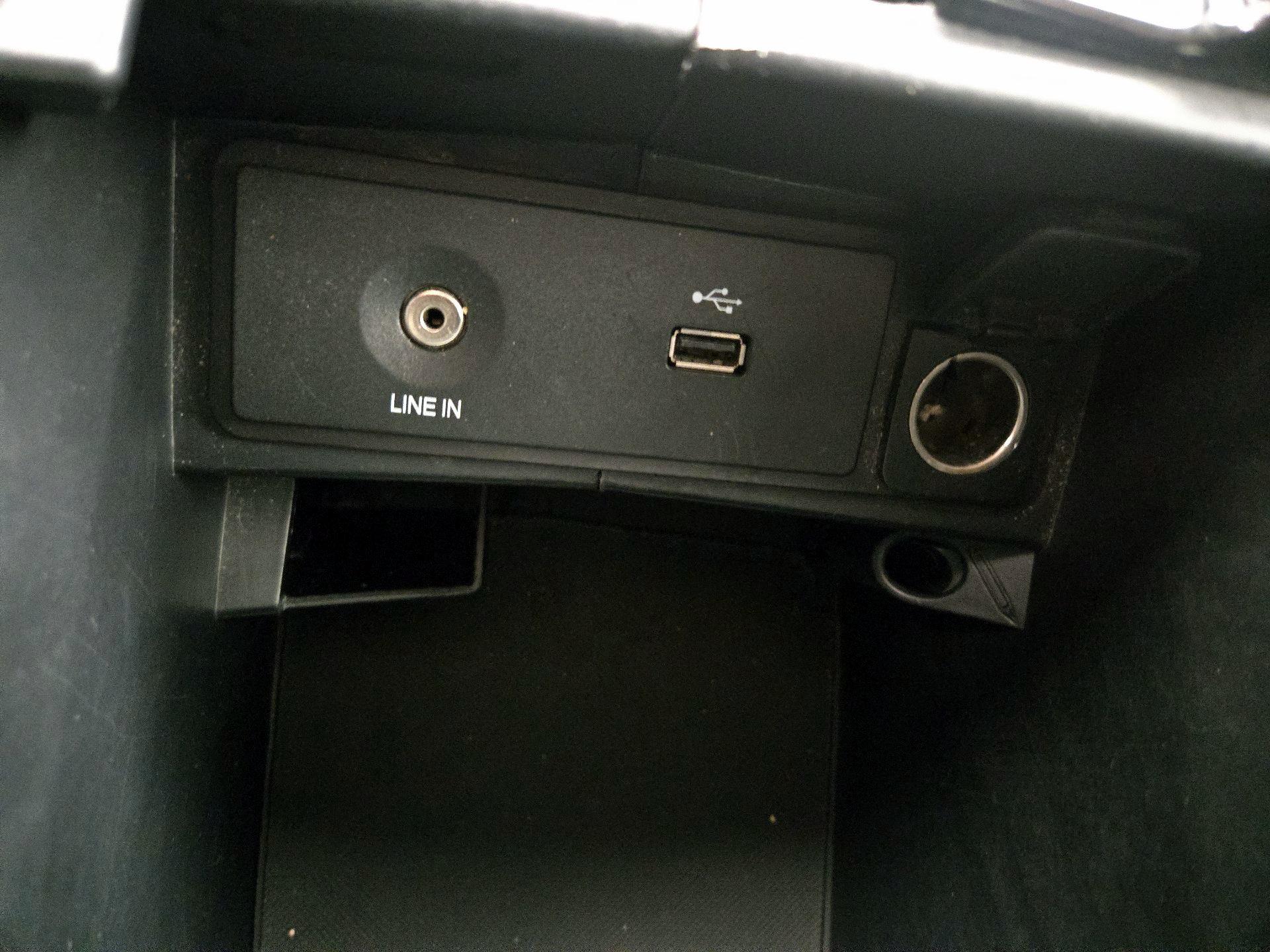 Thumbnail: 2015 Ford Fusion - 18