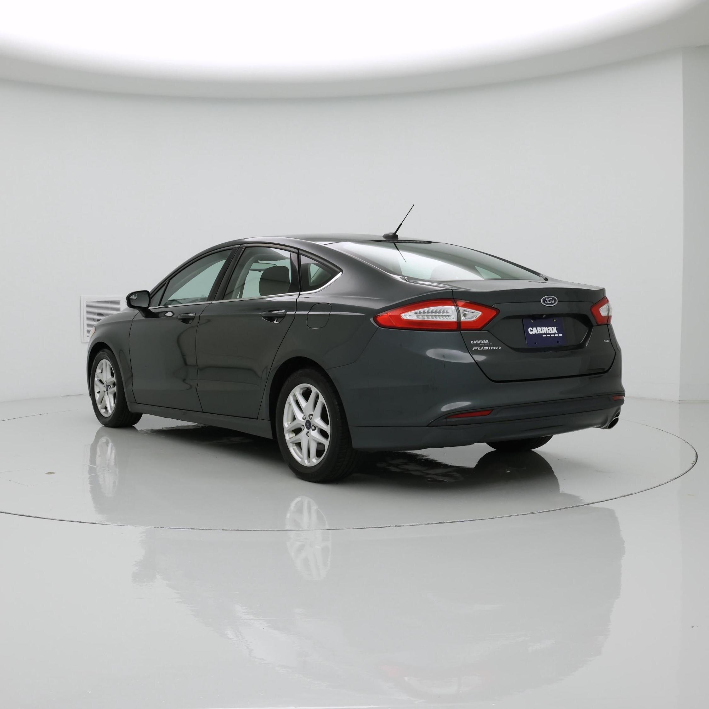 Thumbnail: 2015 Ford Fusion - 2