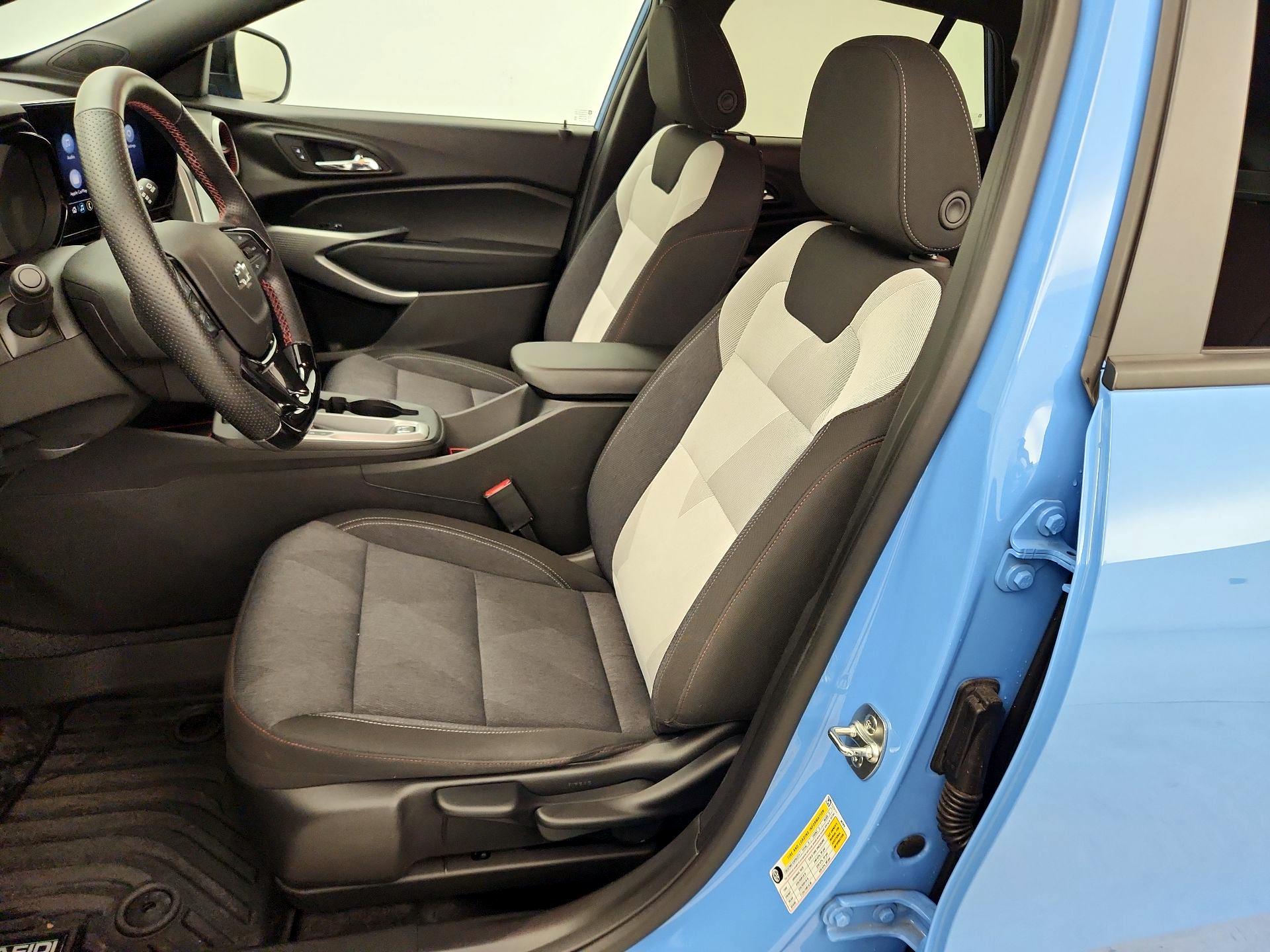 Thumbnail: 2024 Chevrolet Trax - 11