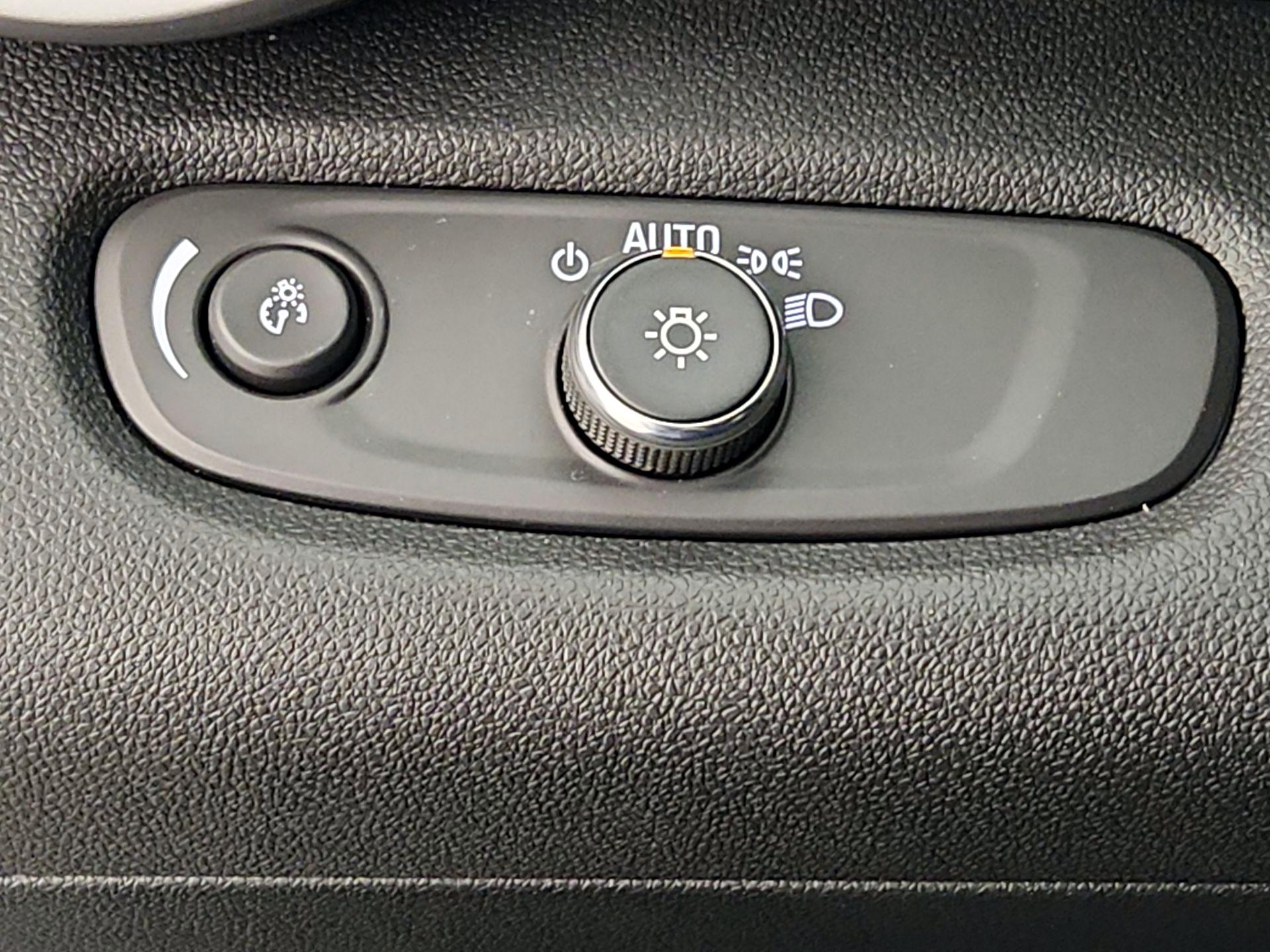 Thumbnail: 2024 Chevrolet Trax - 13