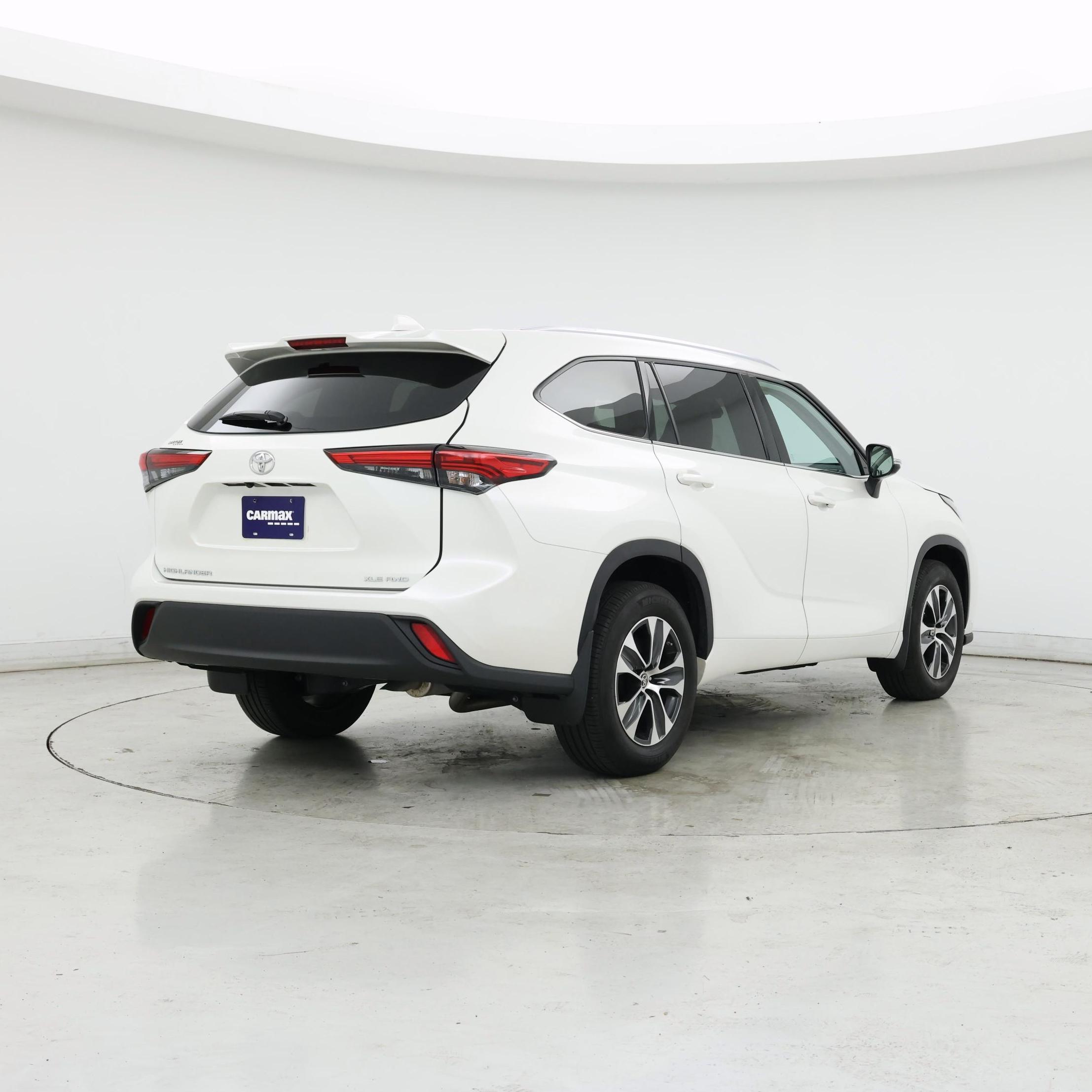 Thumbnail: 2021 Toyota Highlander - 8